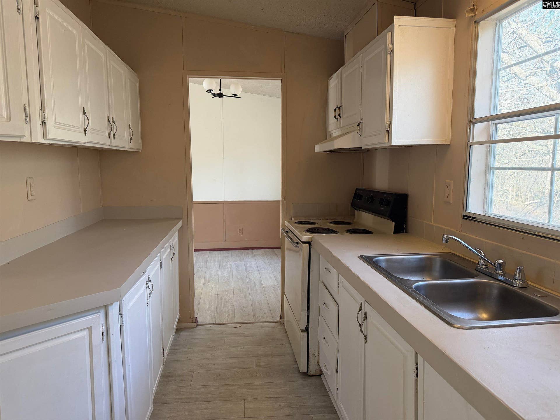 6726 E Peach Road, Ridgeway, SC 29130-0000