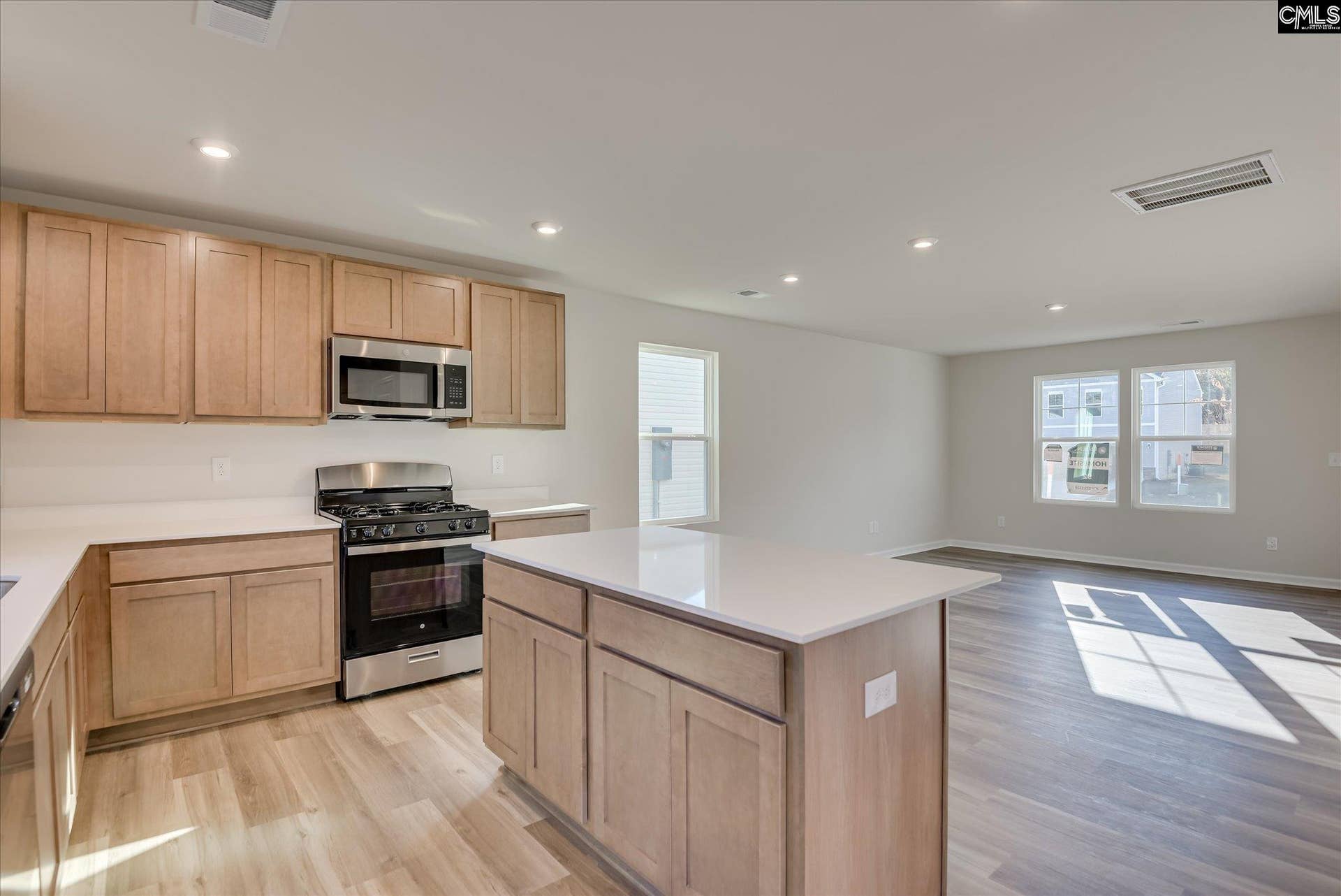 198 Kingfield Drive, Hopkins, SC 29061