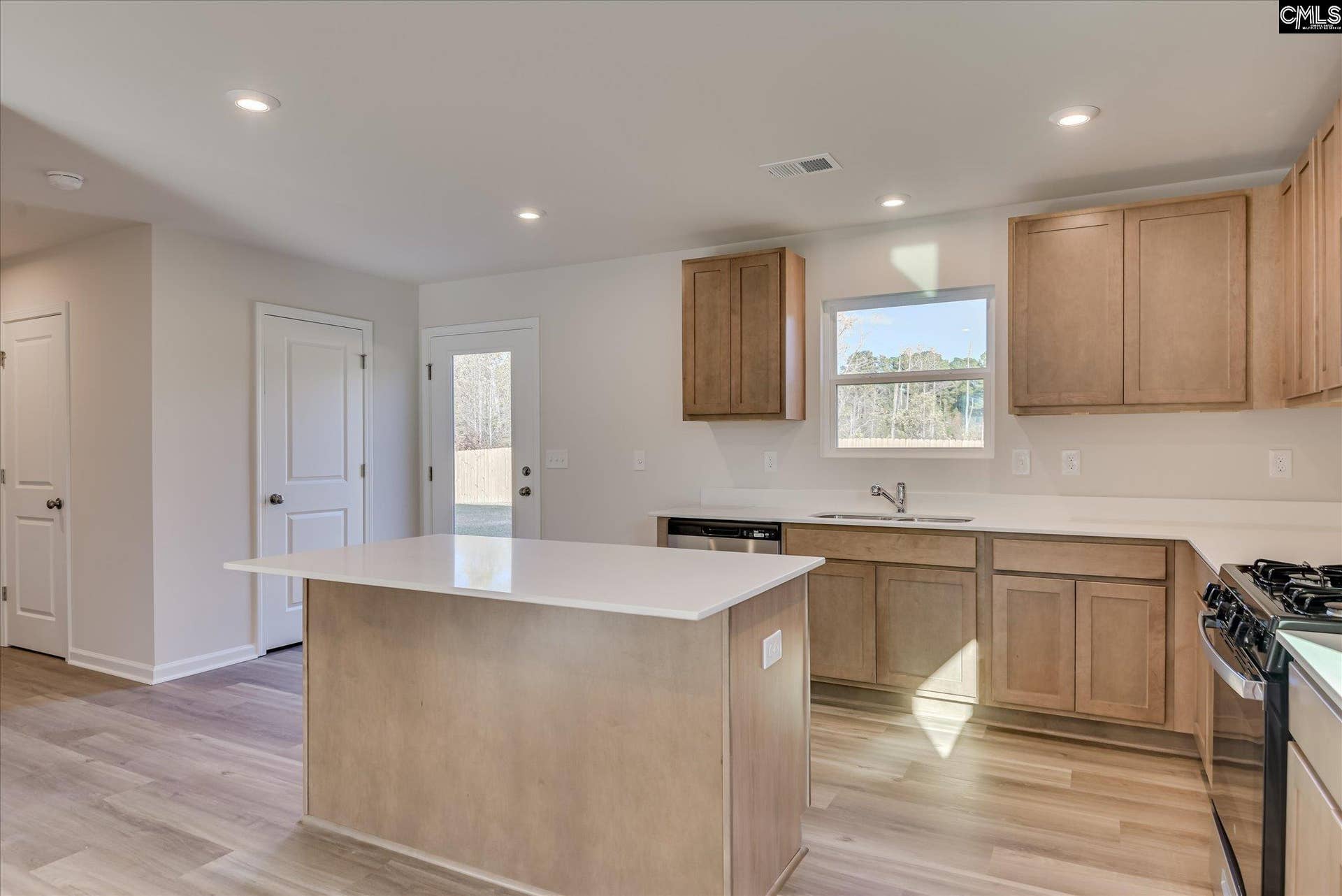 198 Kingfield Drive, Hopkins, SC 29061