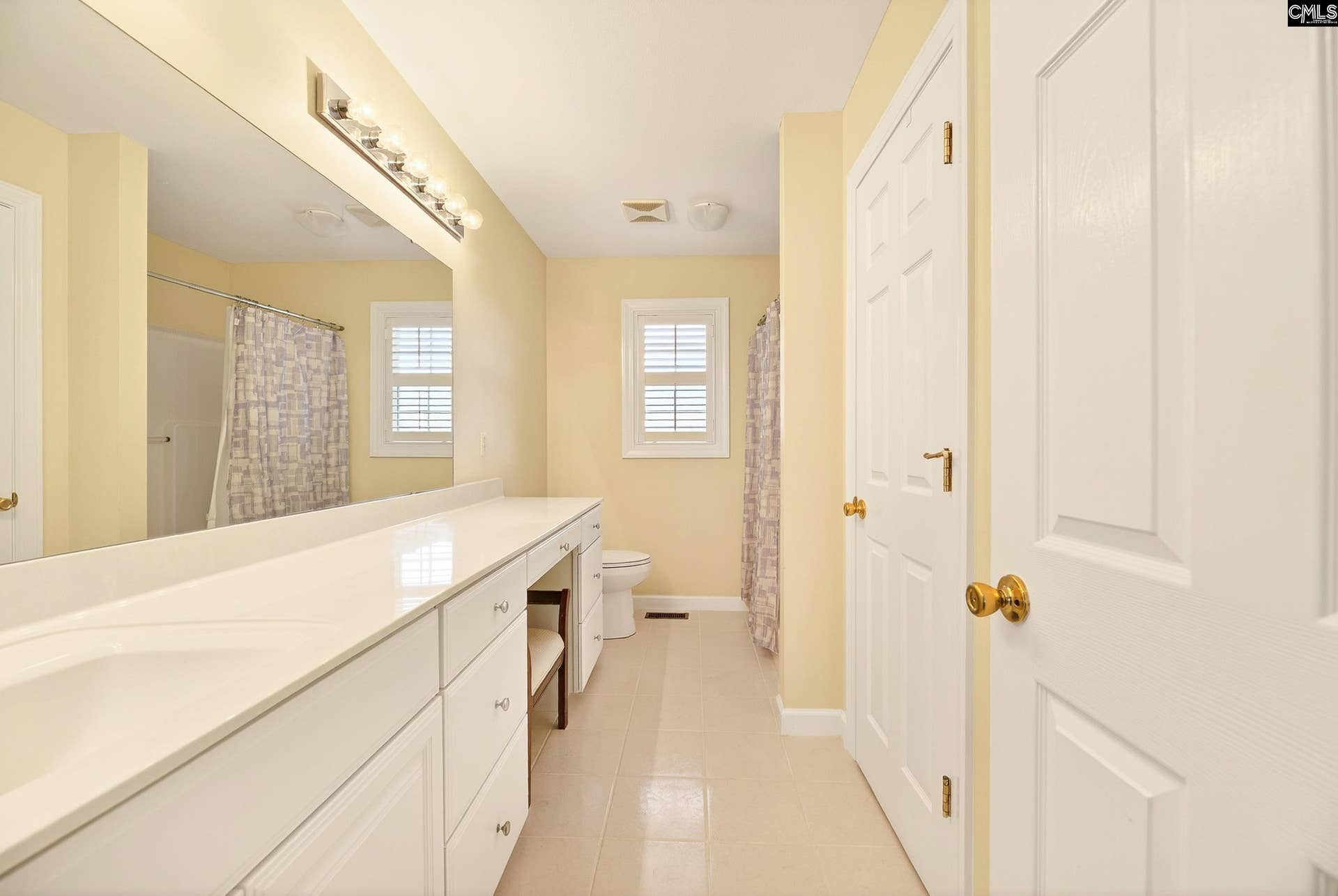 993 Pickett Level Road, Elloree, SC 29047