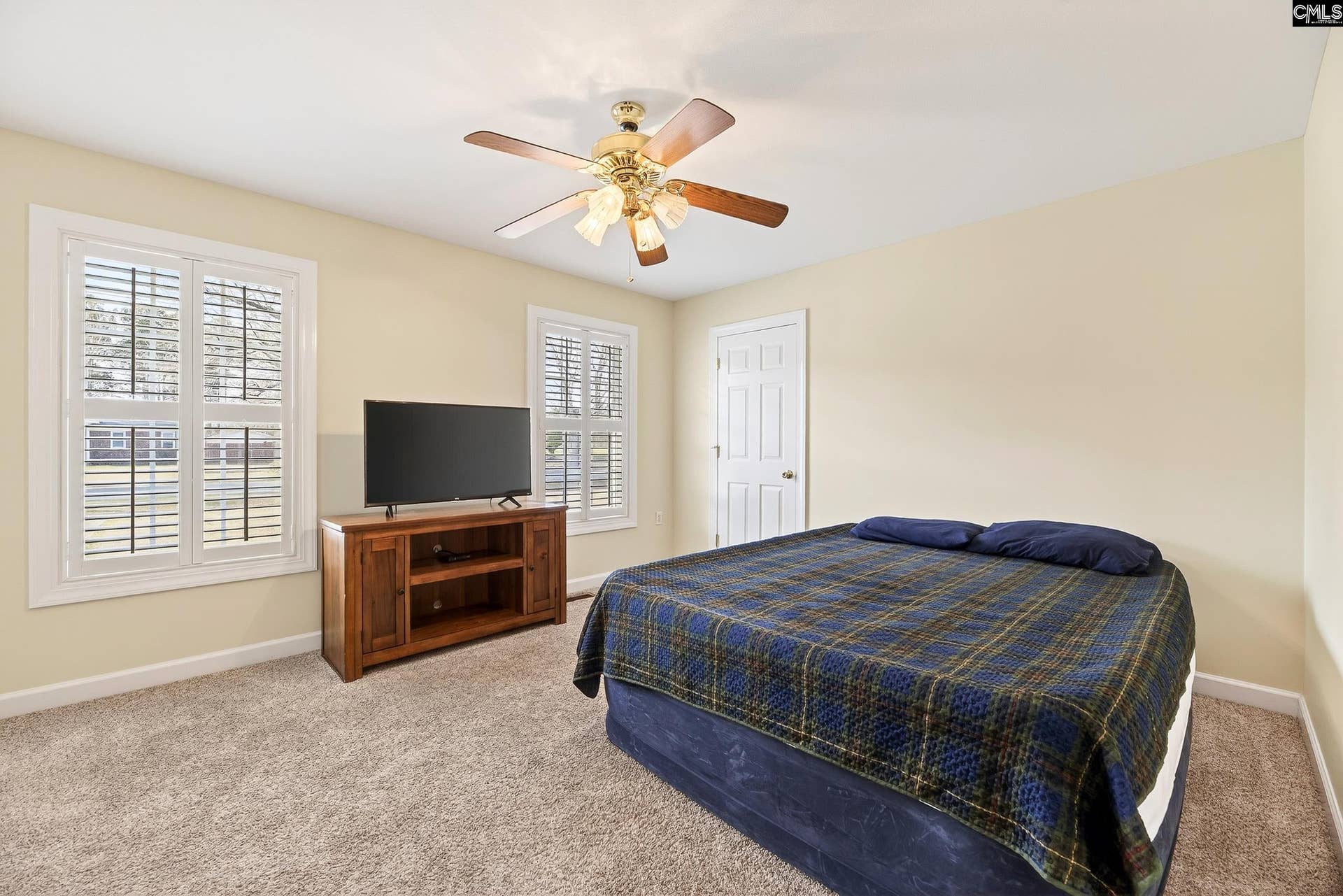 993 Pickett Level Road, Elloree, SC 29047