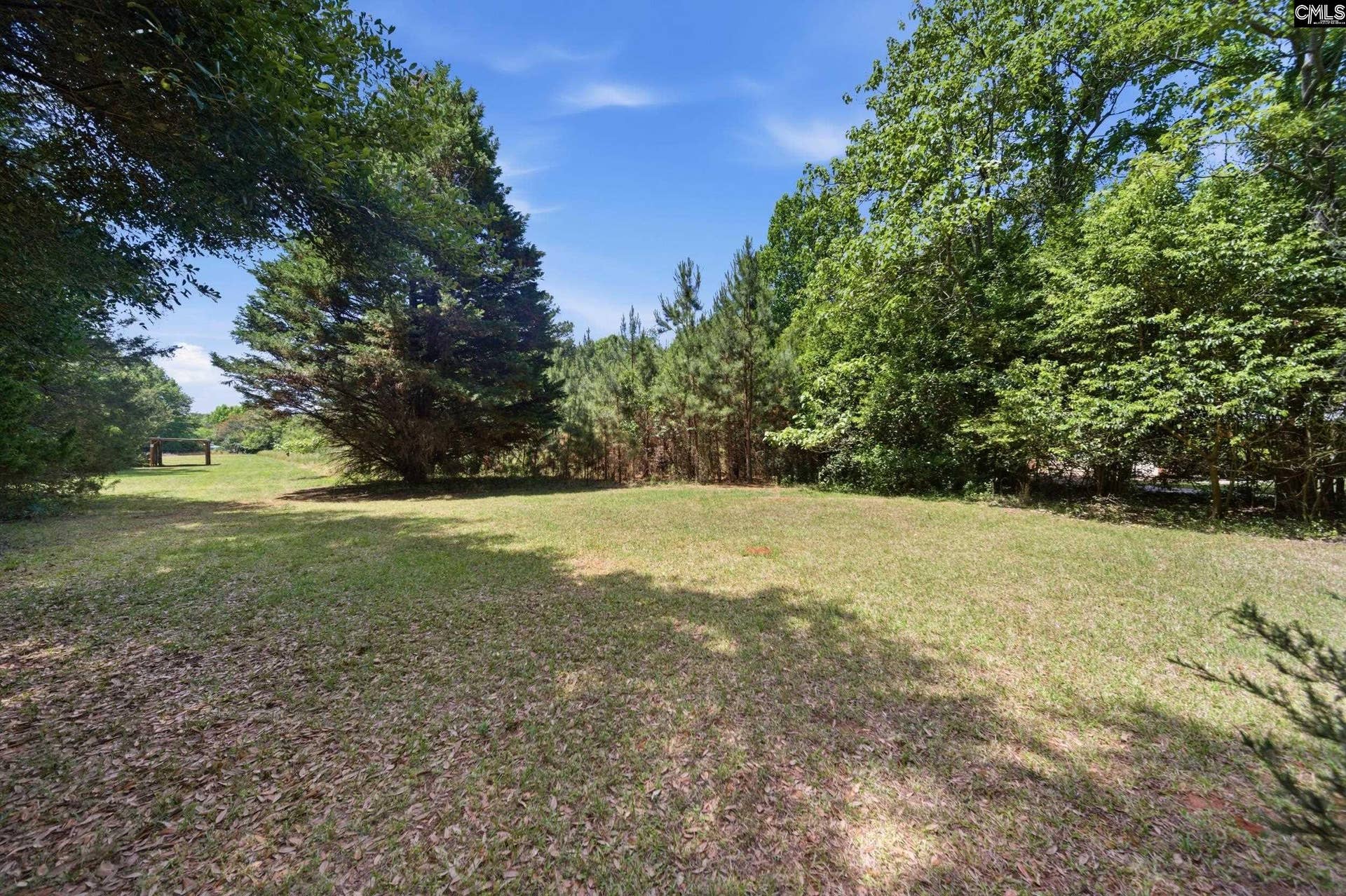 Pasture/parking with covered strorage
