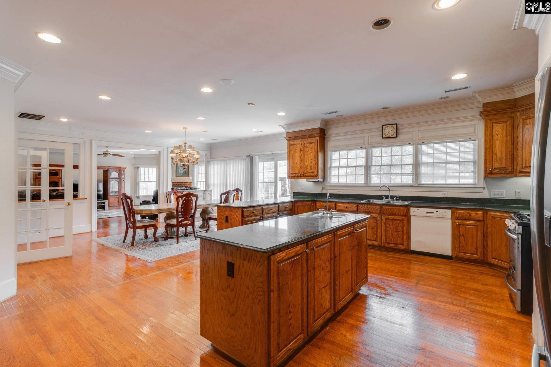 1775 N Kings Highway, Sumter, SC 29154