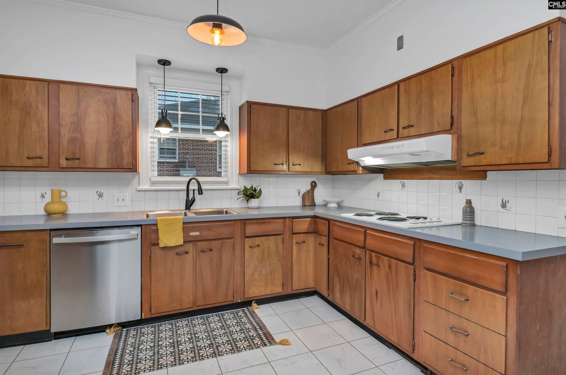 3403 Abingdon Street, Columbia, SC 29203-5504