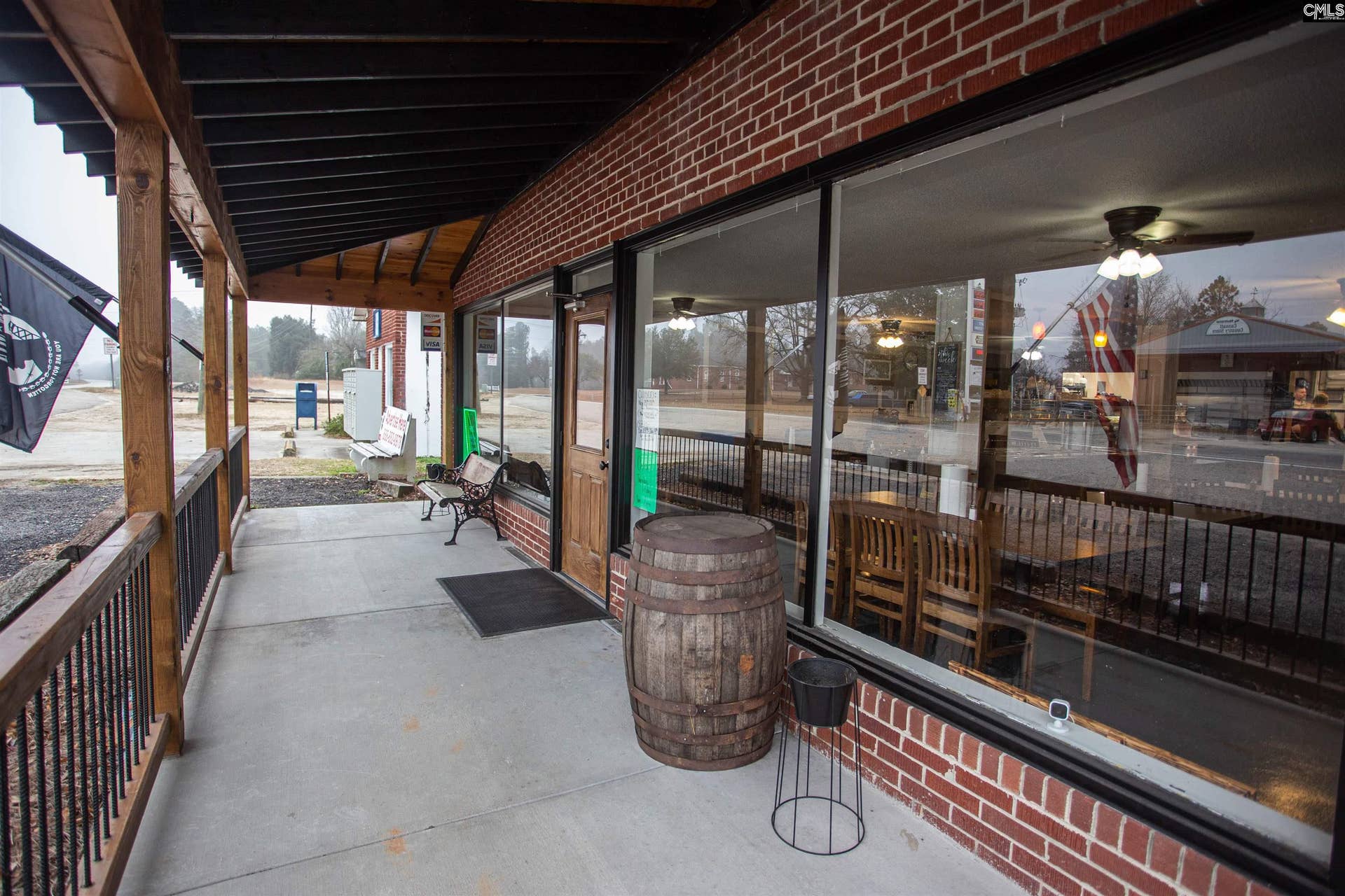 2587 N Highway 1, Cassatt, SC 29032-0000