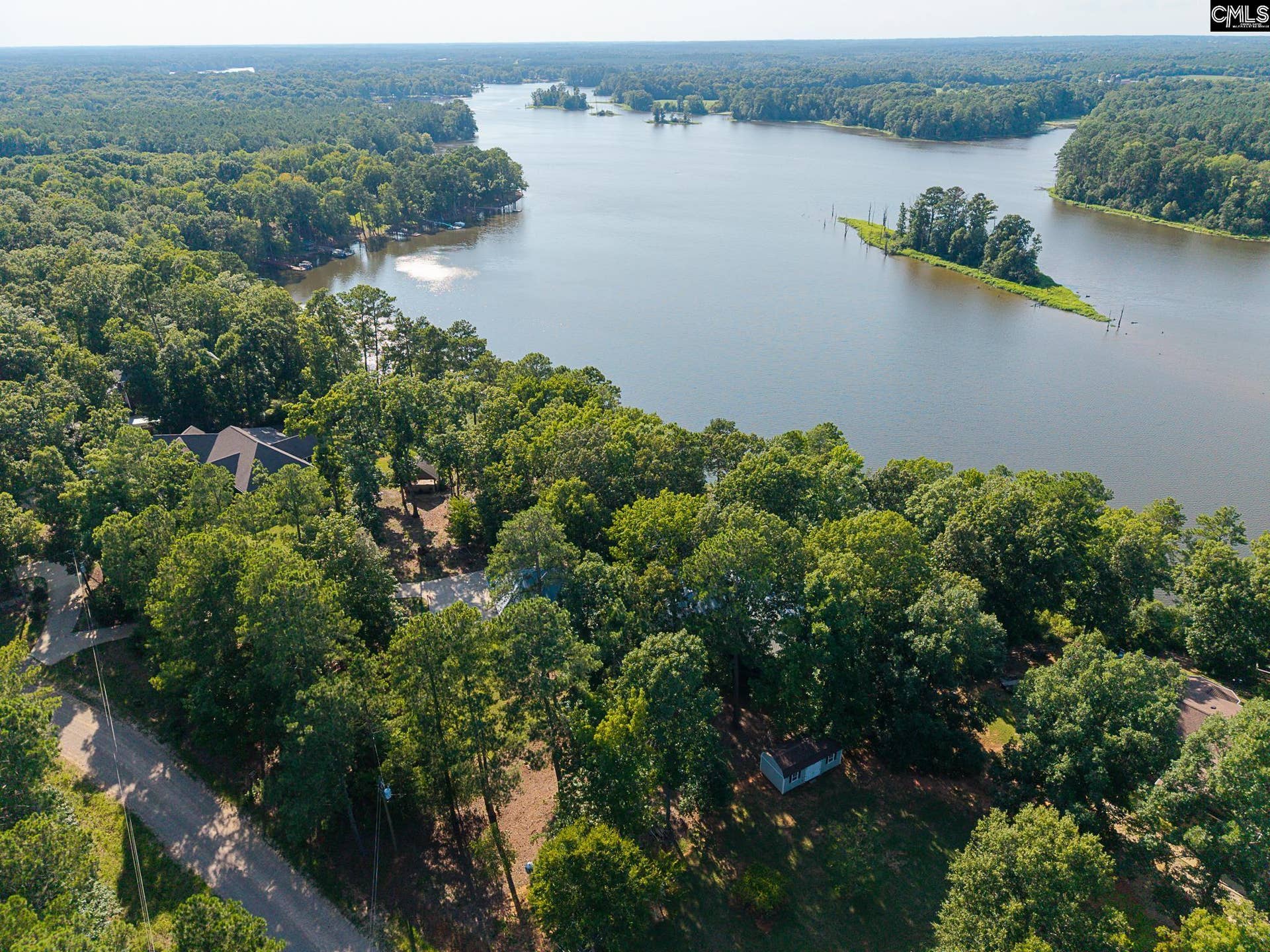 181 Saluda Bluff Rd, Batesburg, SC 29006