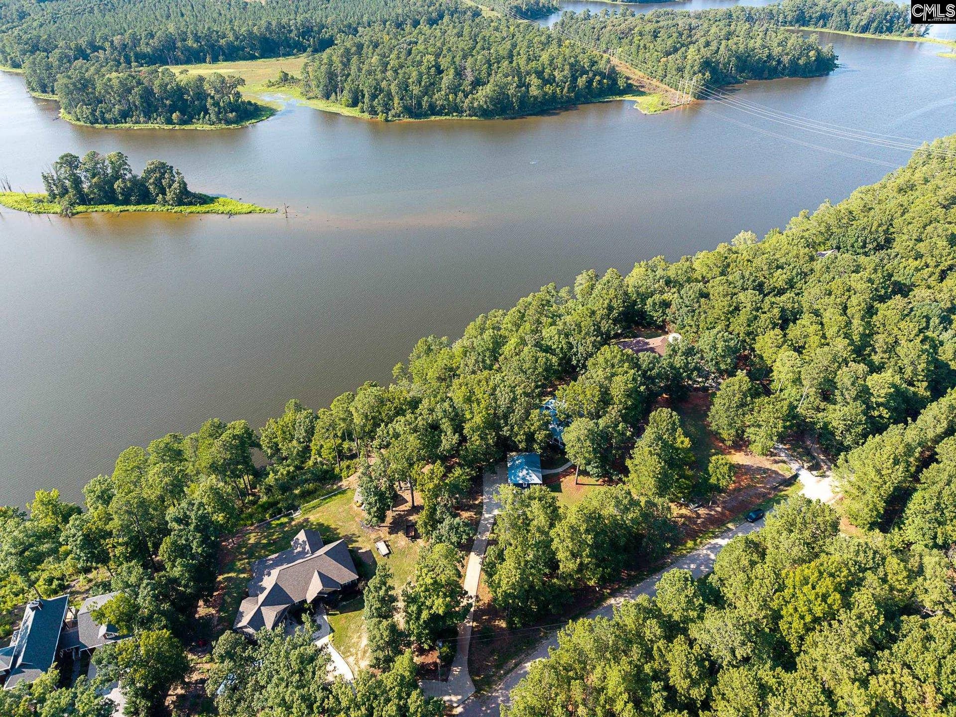 181 Saluda Bluff Rd, Batesburg, SC 29006