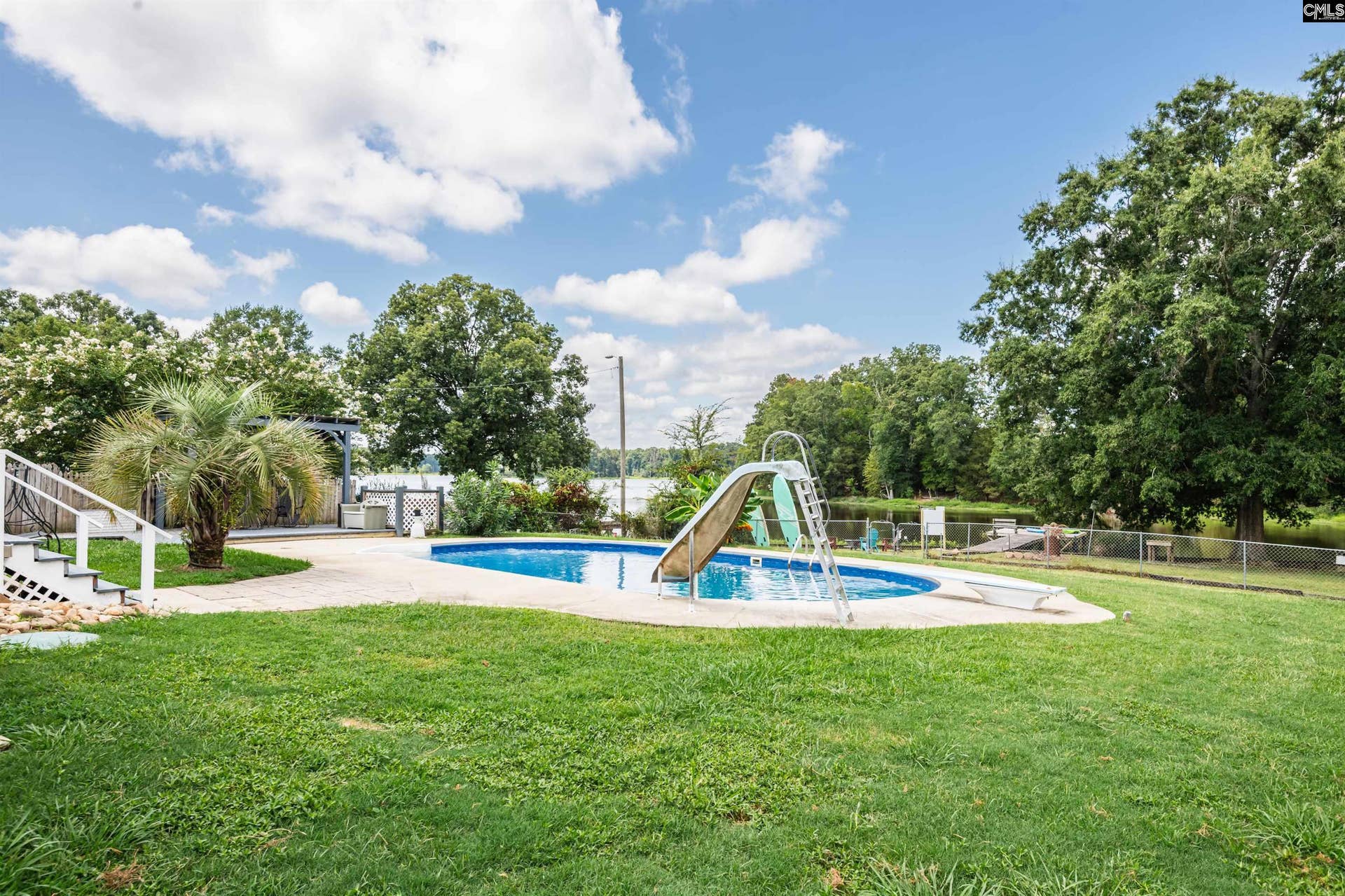 1031 Natures Cove Road, Saluda, SC 29138-7617