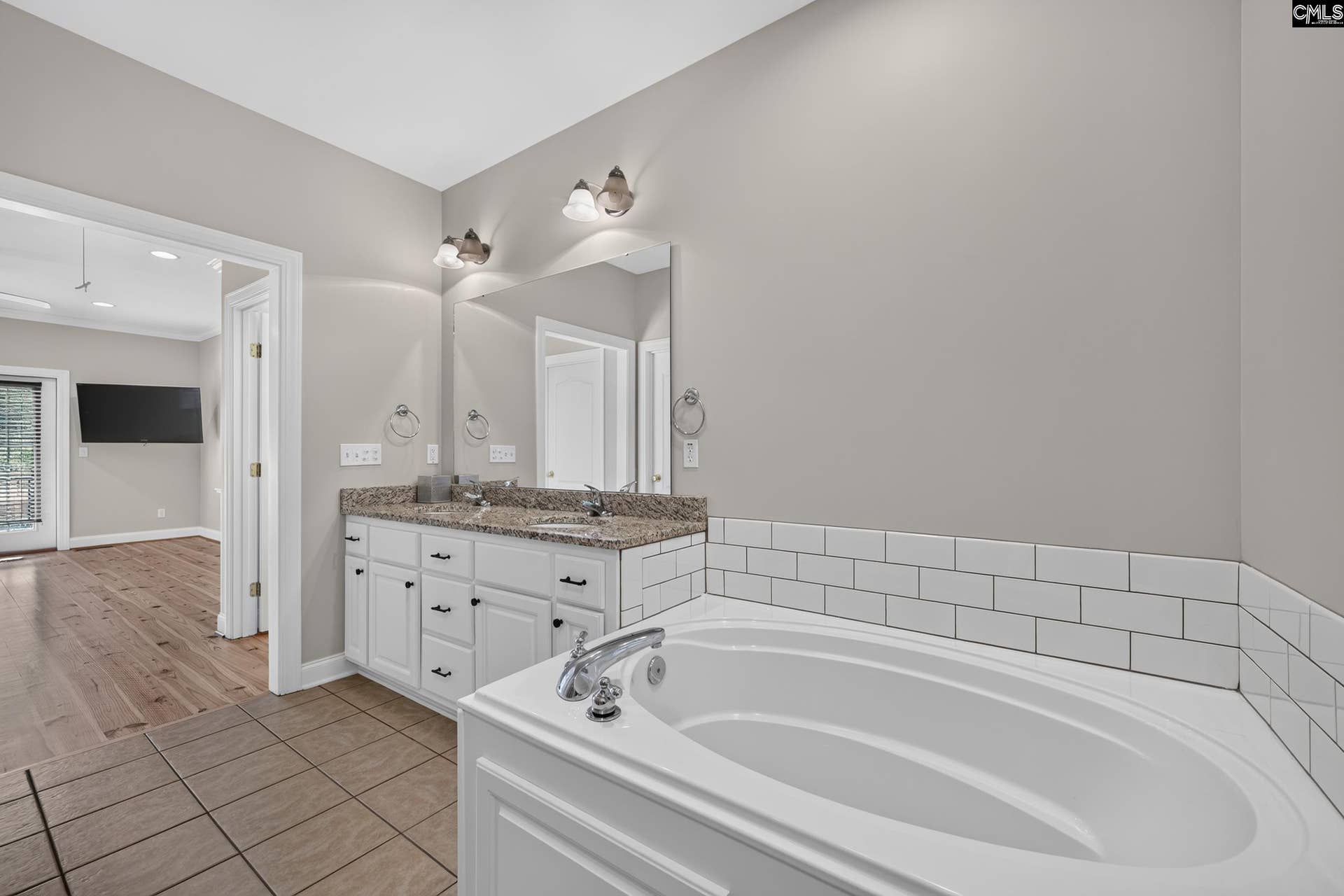 432 Lakeshore Drive, Leesville, SC 29070
