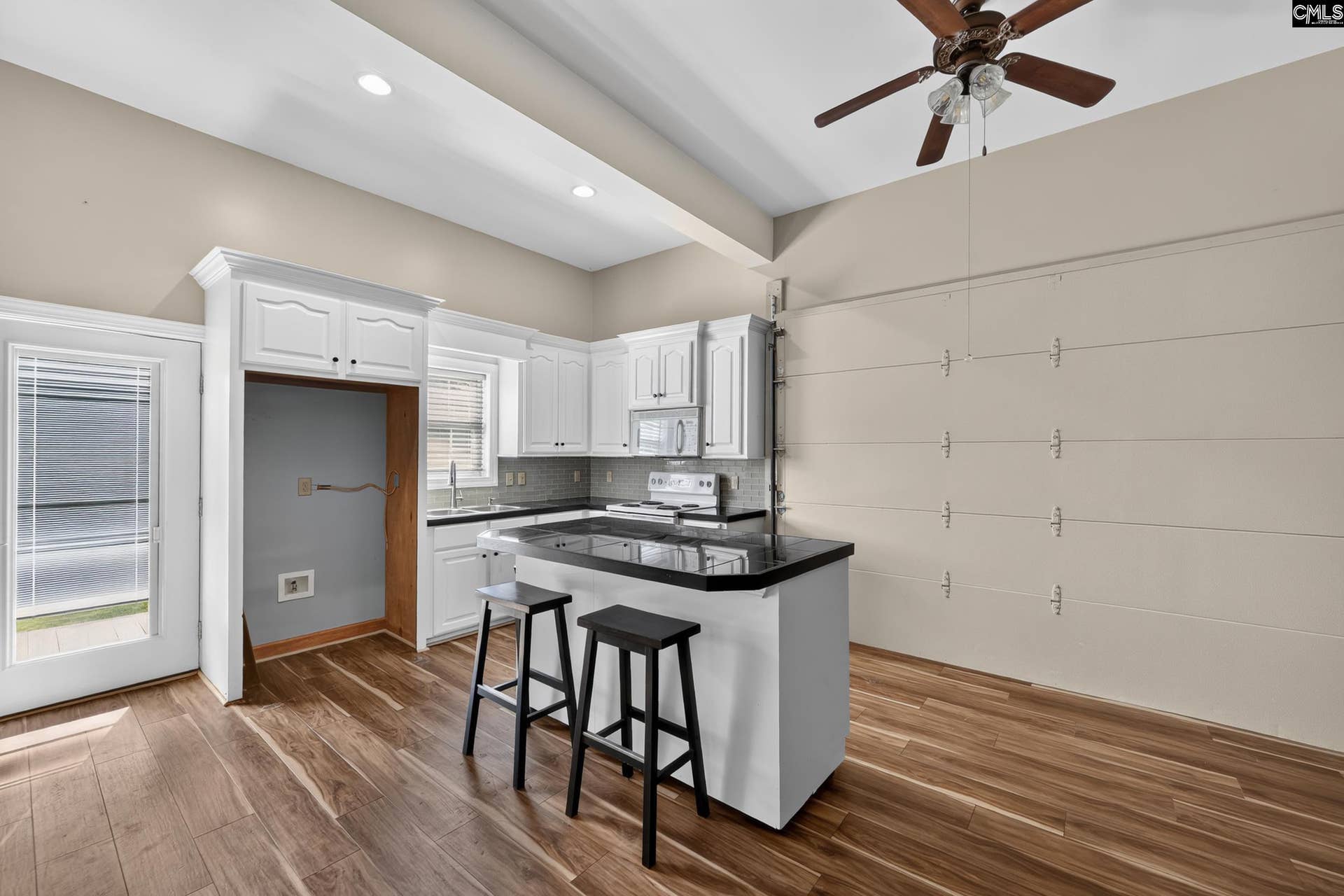 432 Lakeshore Drive, Leesville, SC 29070