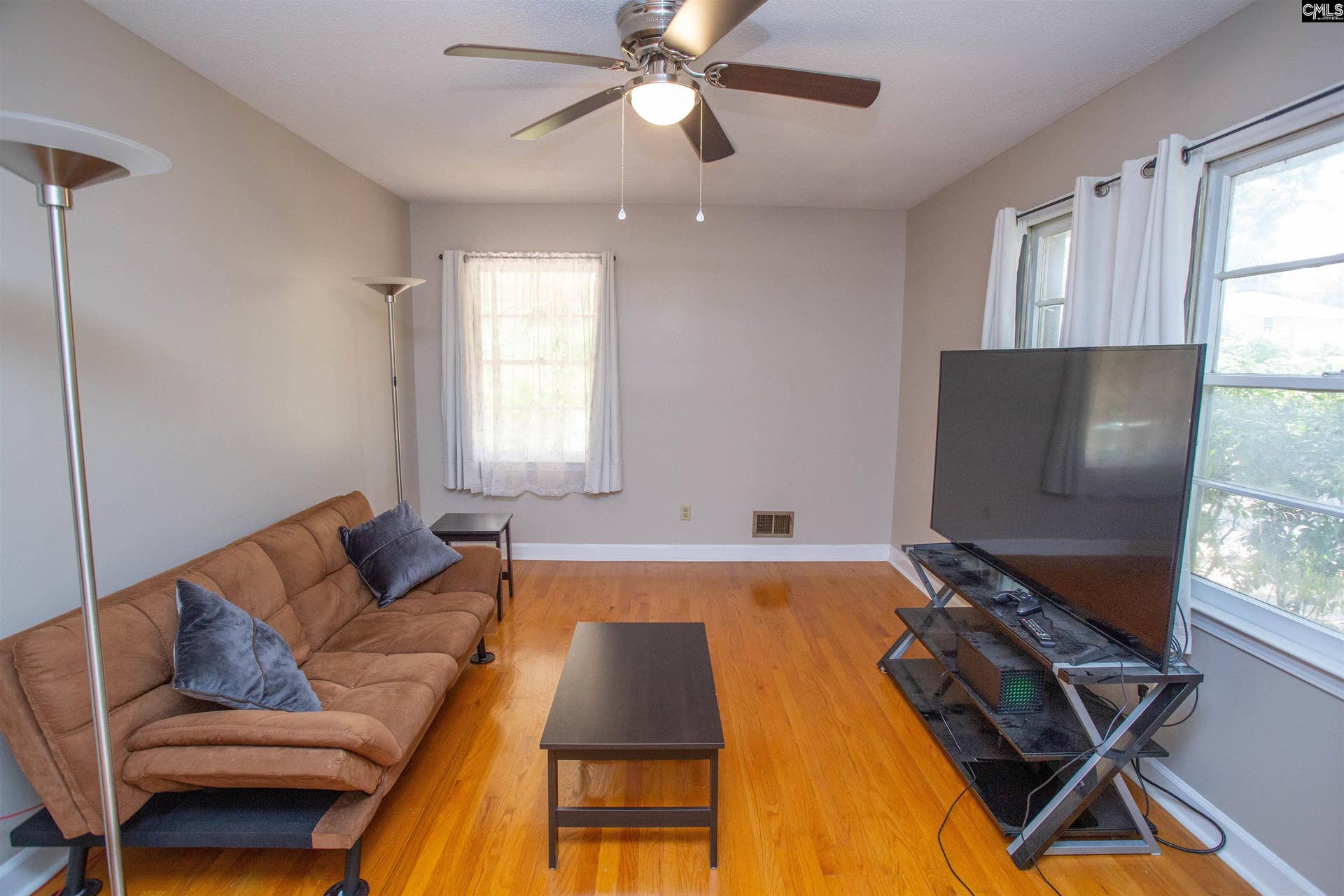 5450 Oakcrest Road, Sumter, SC 29154