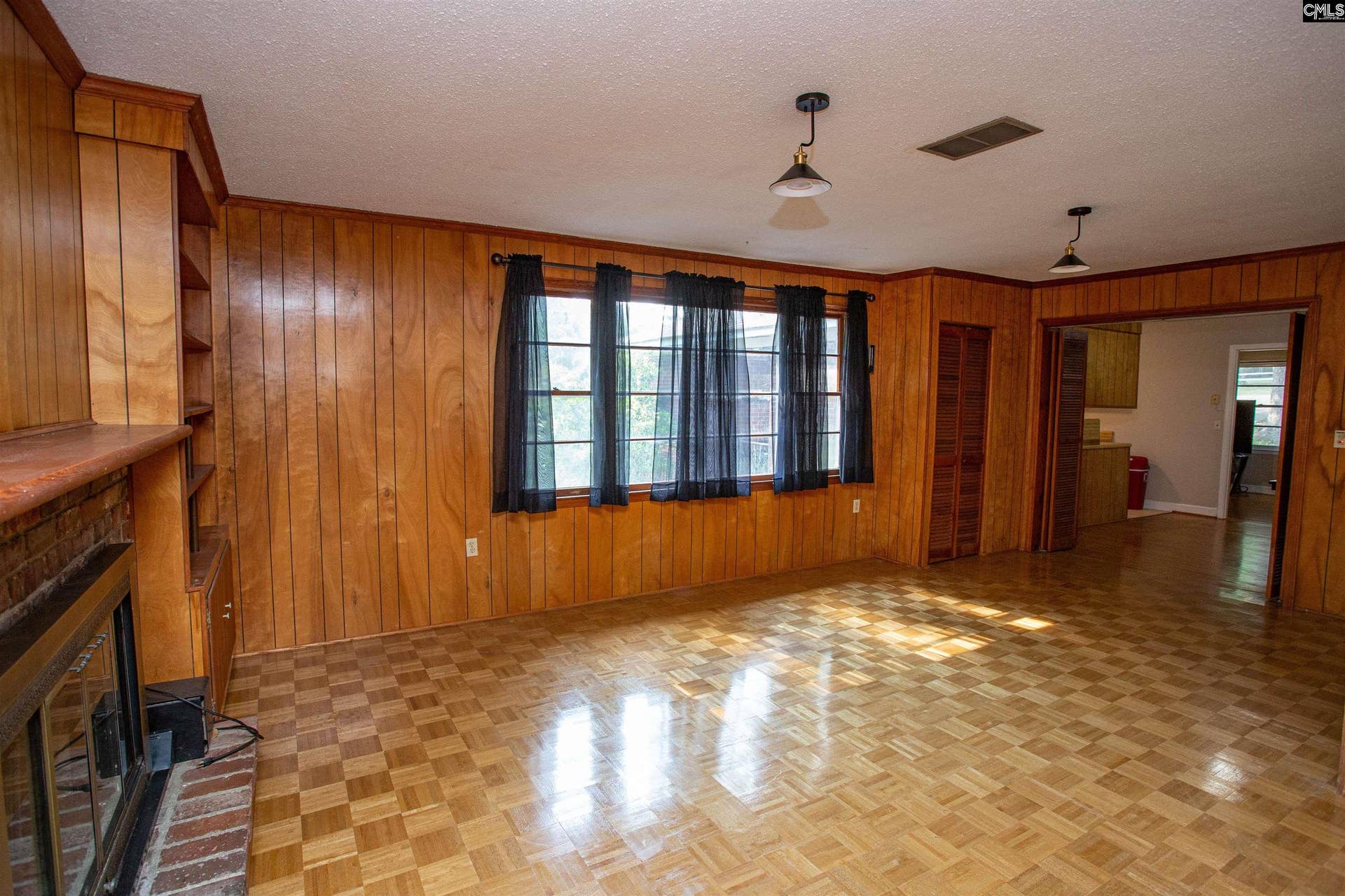 5450 Oakcrest Road, Sumter, SC 29154