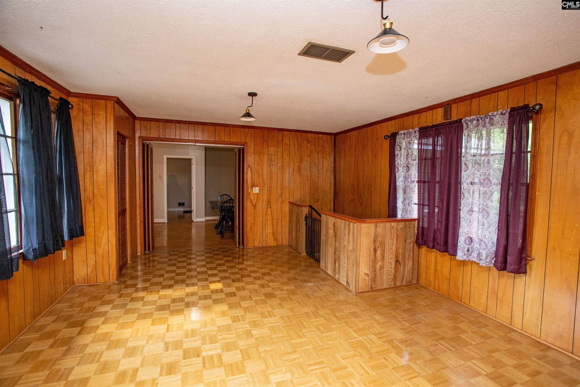 5450 Oakcrest Road, Sumter, SC 29154