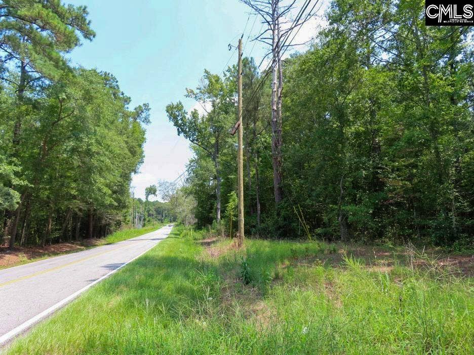 231 Ault Road, Hopkins, SC 29061