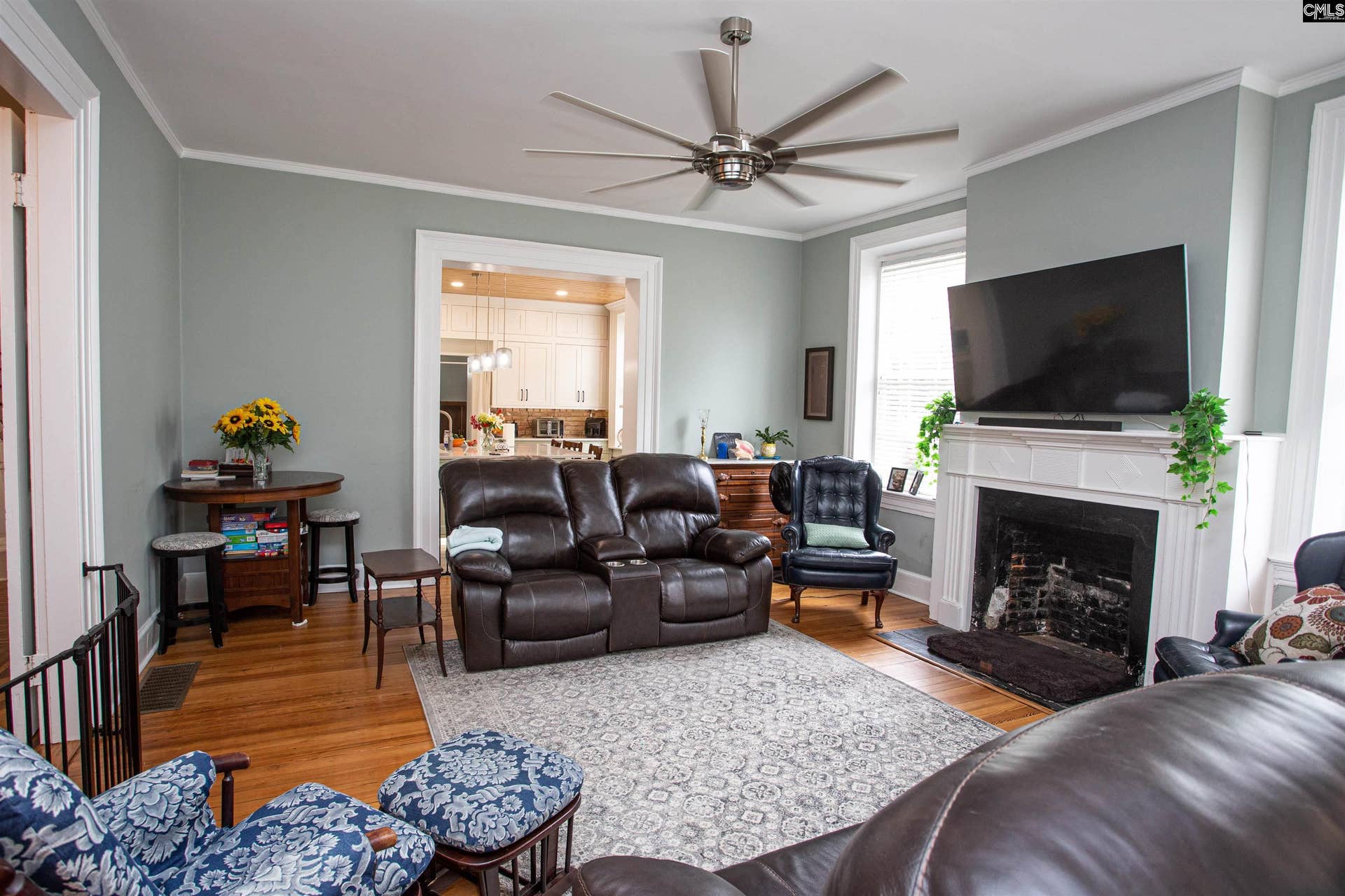 1307 Broad Street, Camden, SC 29020-0000