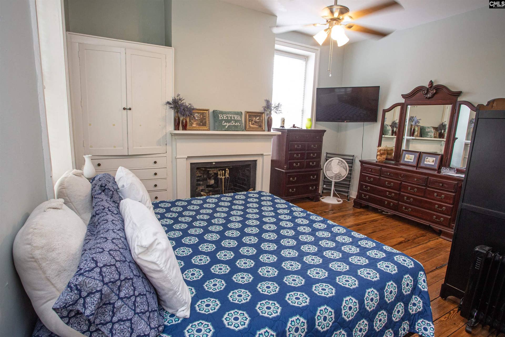 1307 Broad Street, Camden, SC 29020-0000