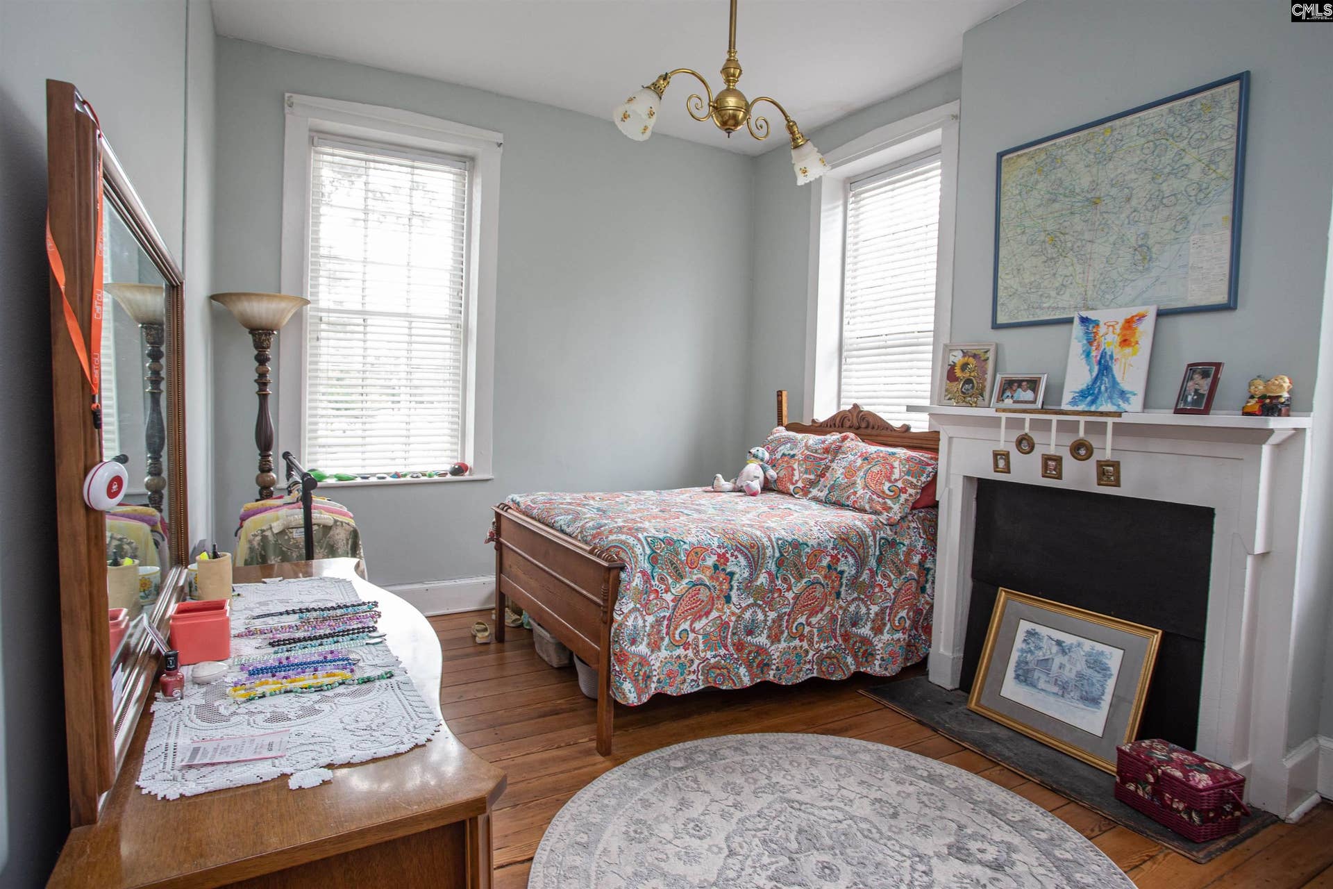1307 Broad Street, Camden, SC 29020-0000