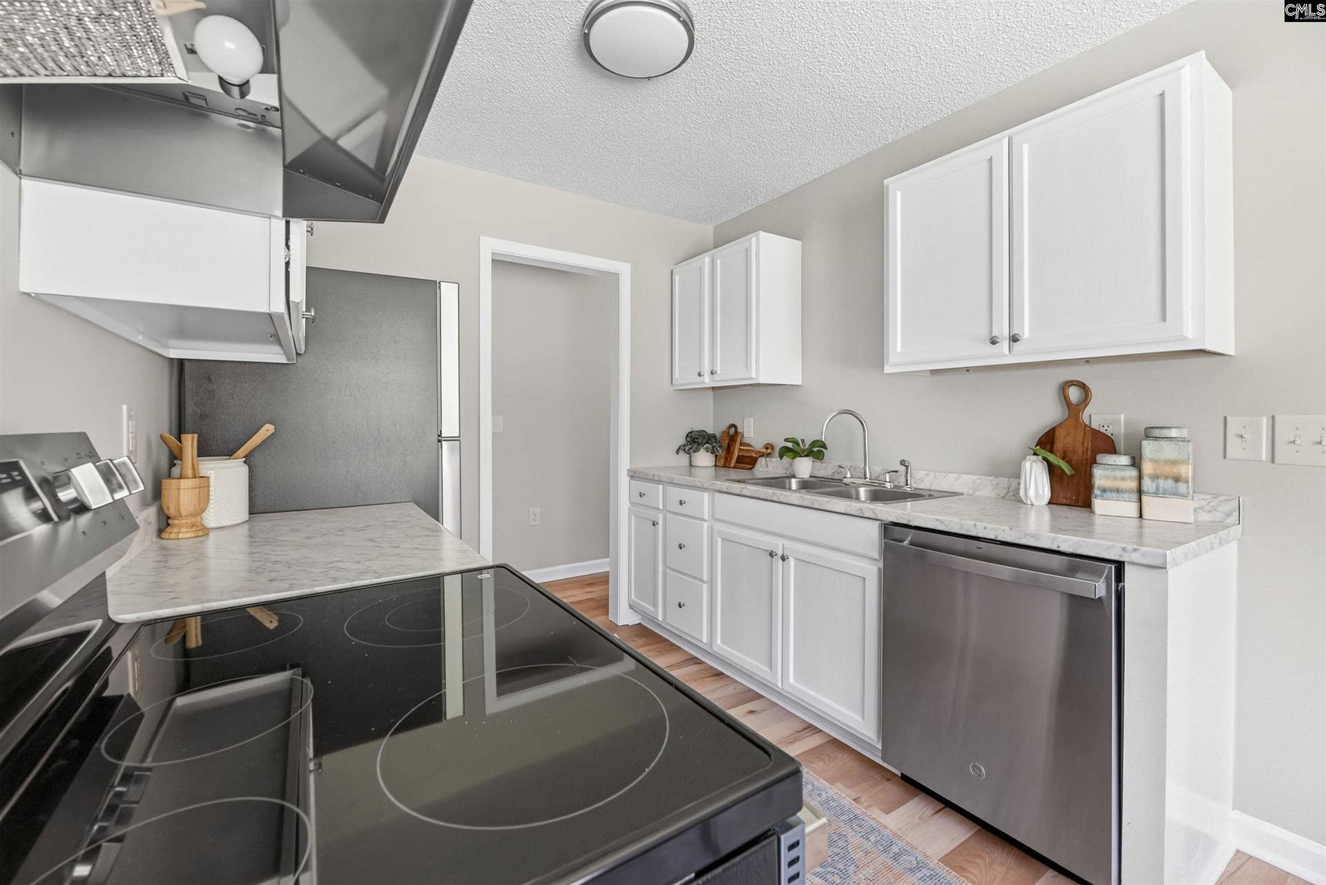 6792 Columbia Road, St. Matthews, SC 29135