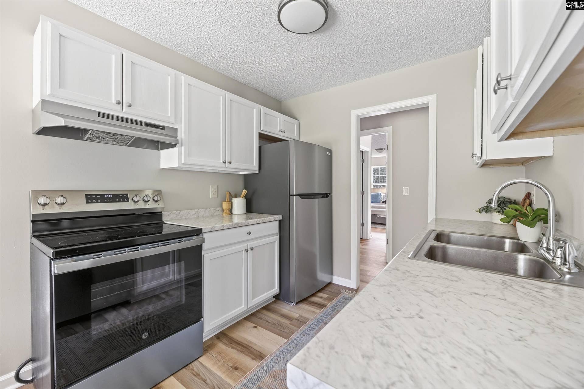 6792 Columbia Road, St. Matthews, SC 29135