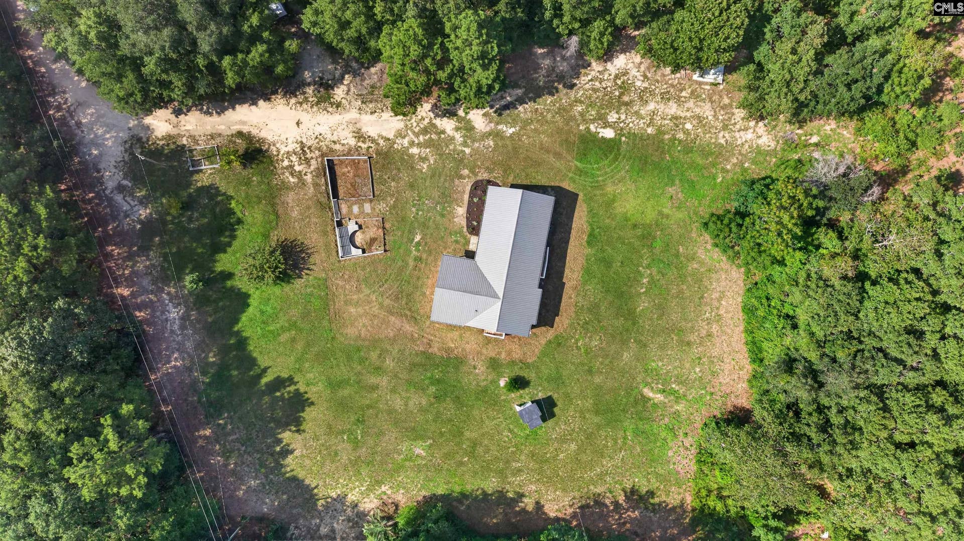 6792 Columbia Road, St. Matthews, SC 29135