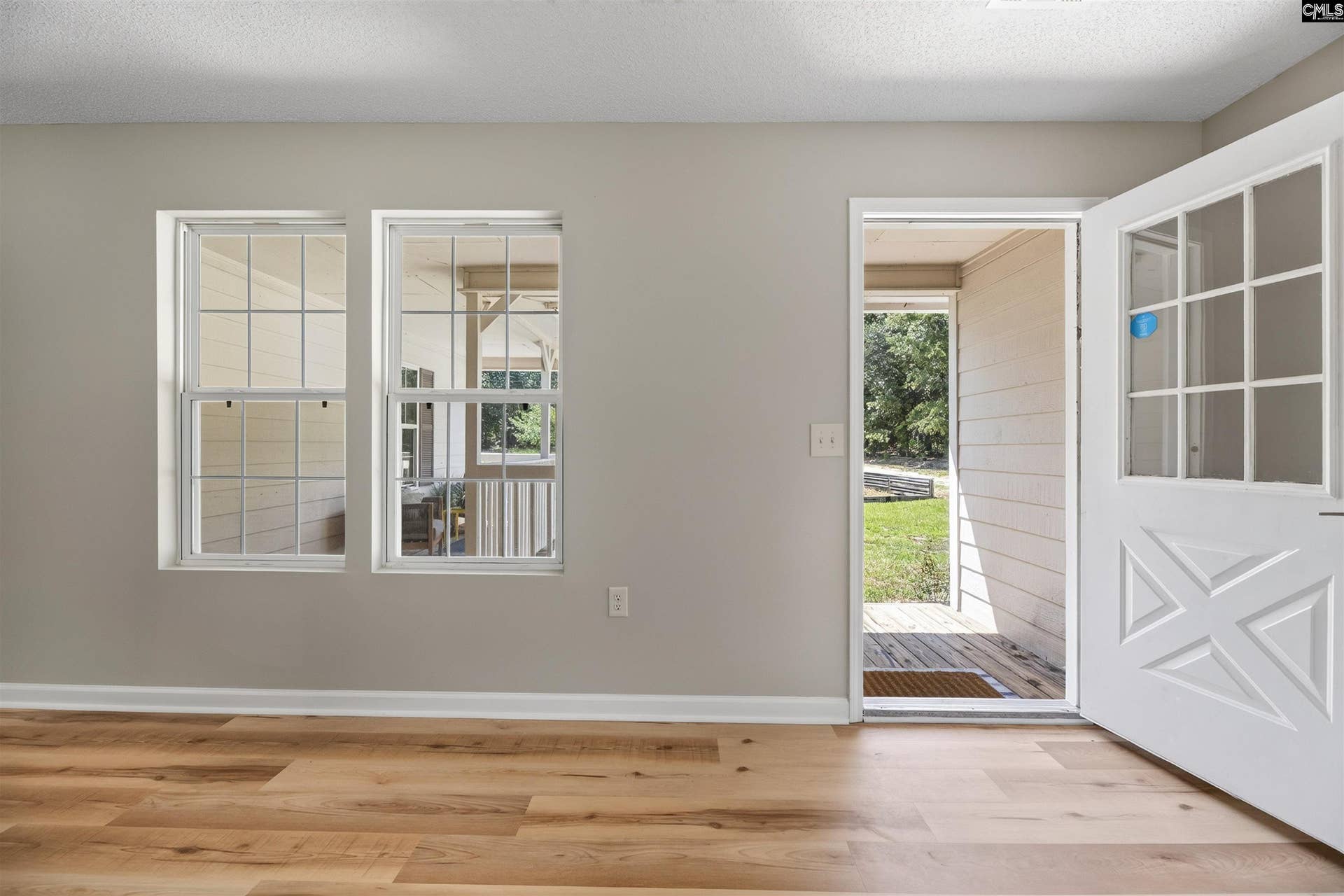 6792 Columbia Road, St. Matthews, SC 29135