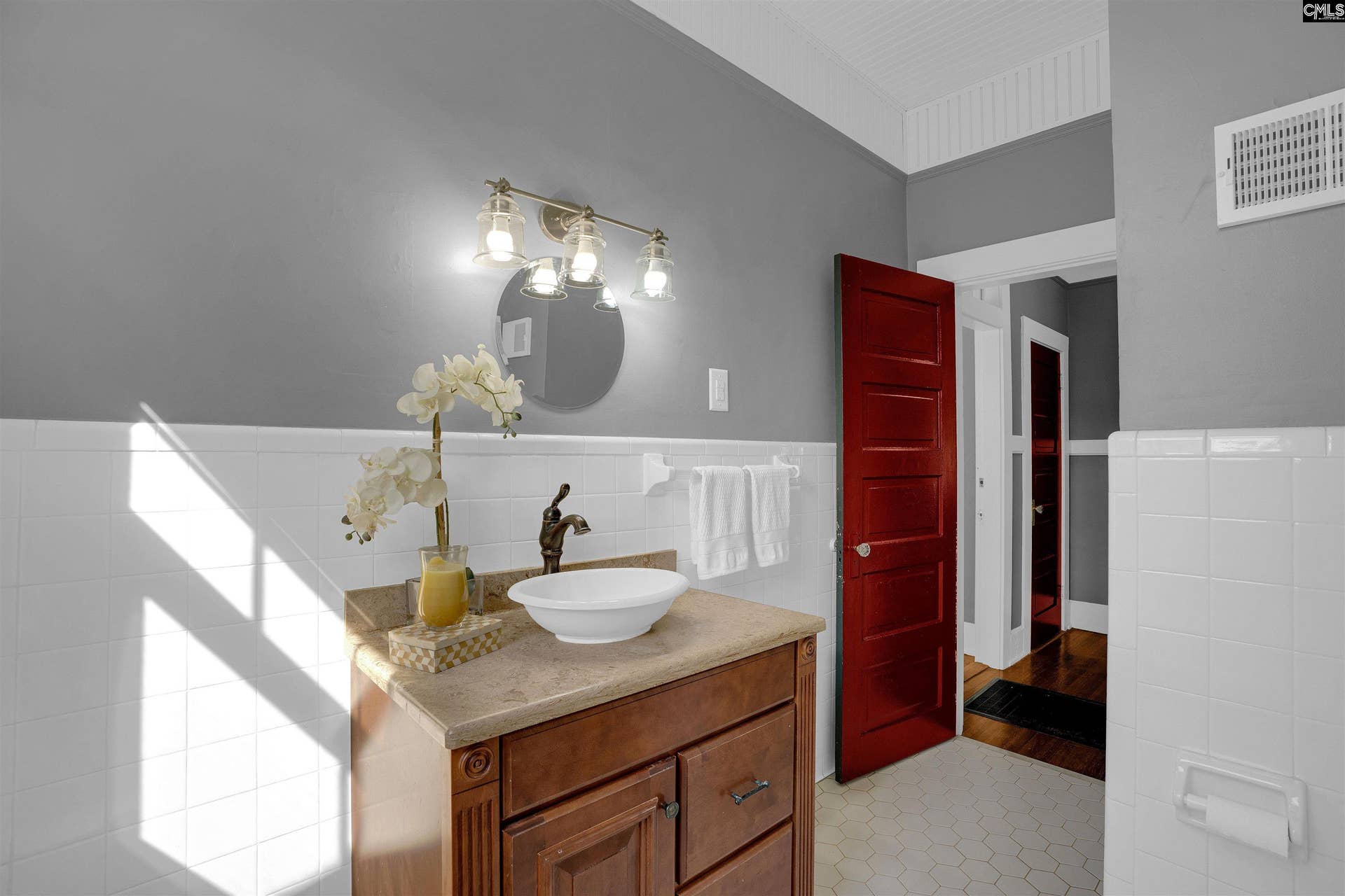 305 S Saluda Avenue, Columbia, SC 29205