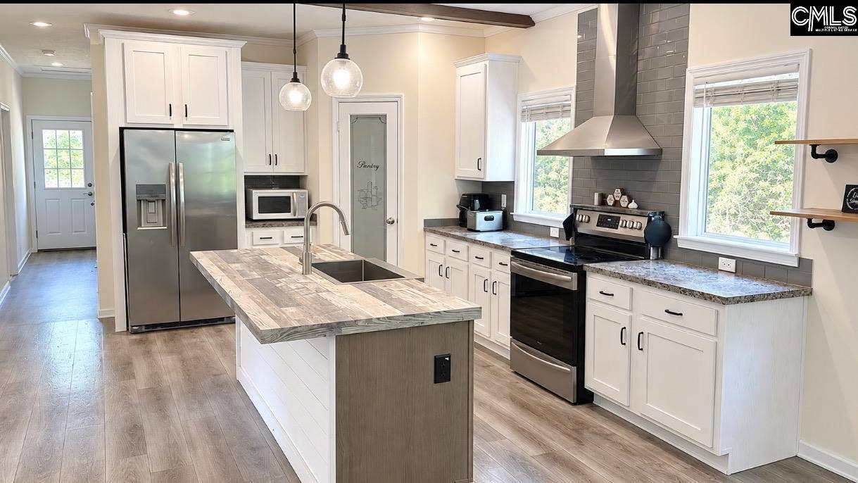 333 Calmont Drive, Swansea, SC 29160