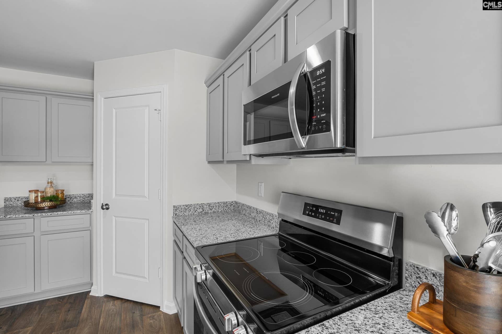 6517 Old Leesburg Road, Hopkins, SC 29061