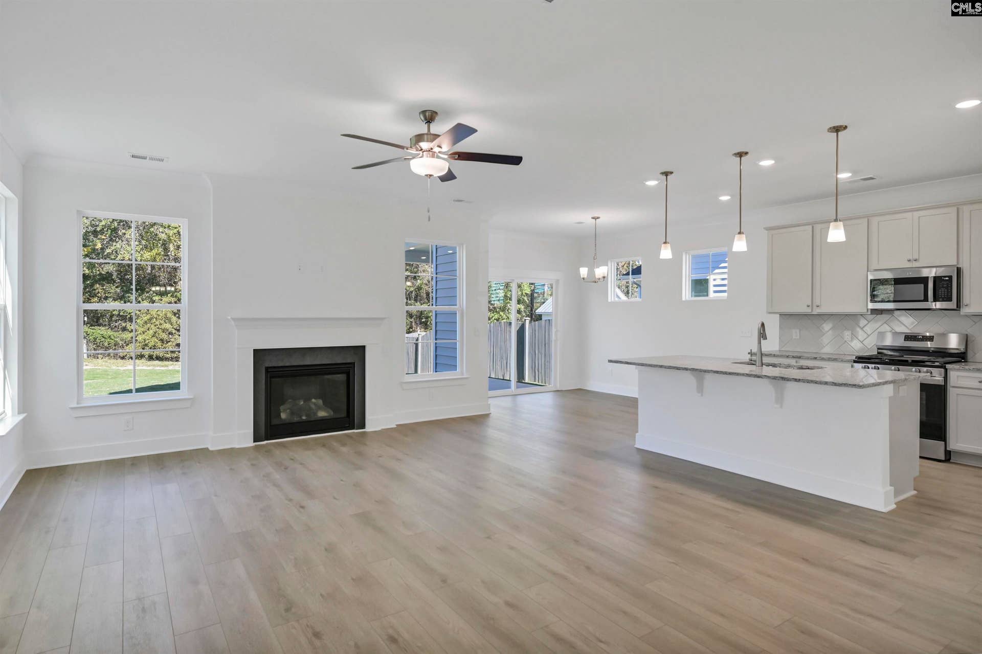 639 Thunder Gulch Avenue, Lexington, SC 29073