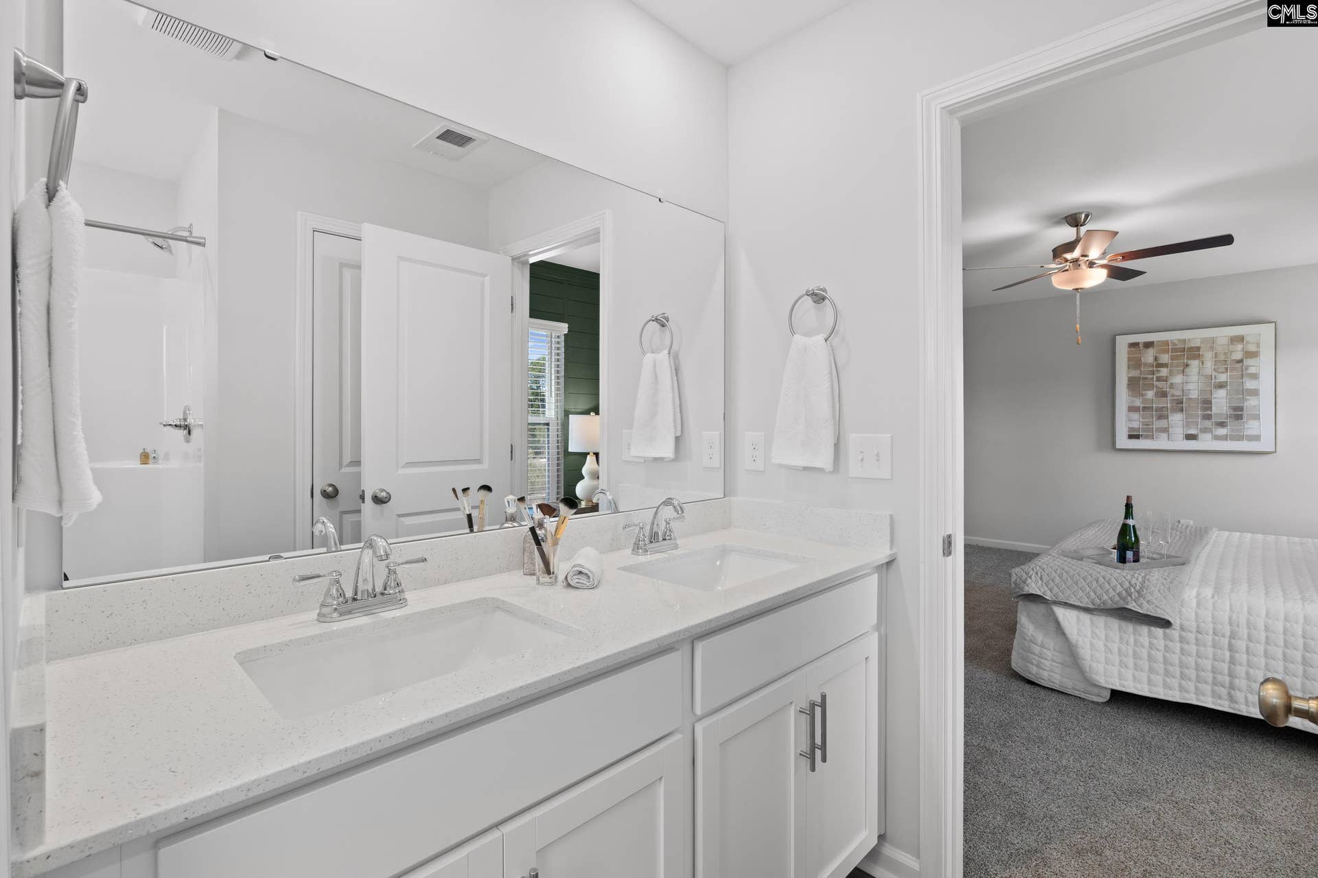 192 Laurinton Farms Drive, Hopkins, SC 29061