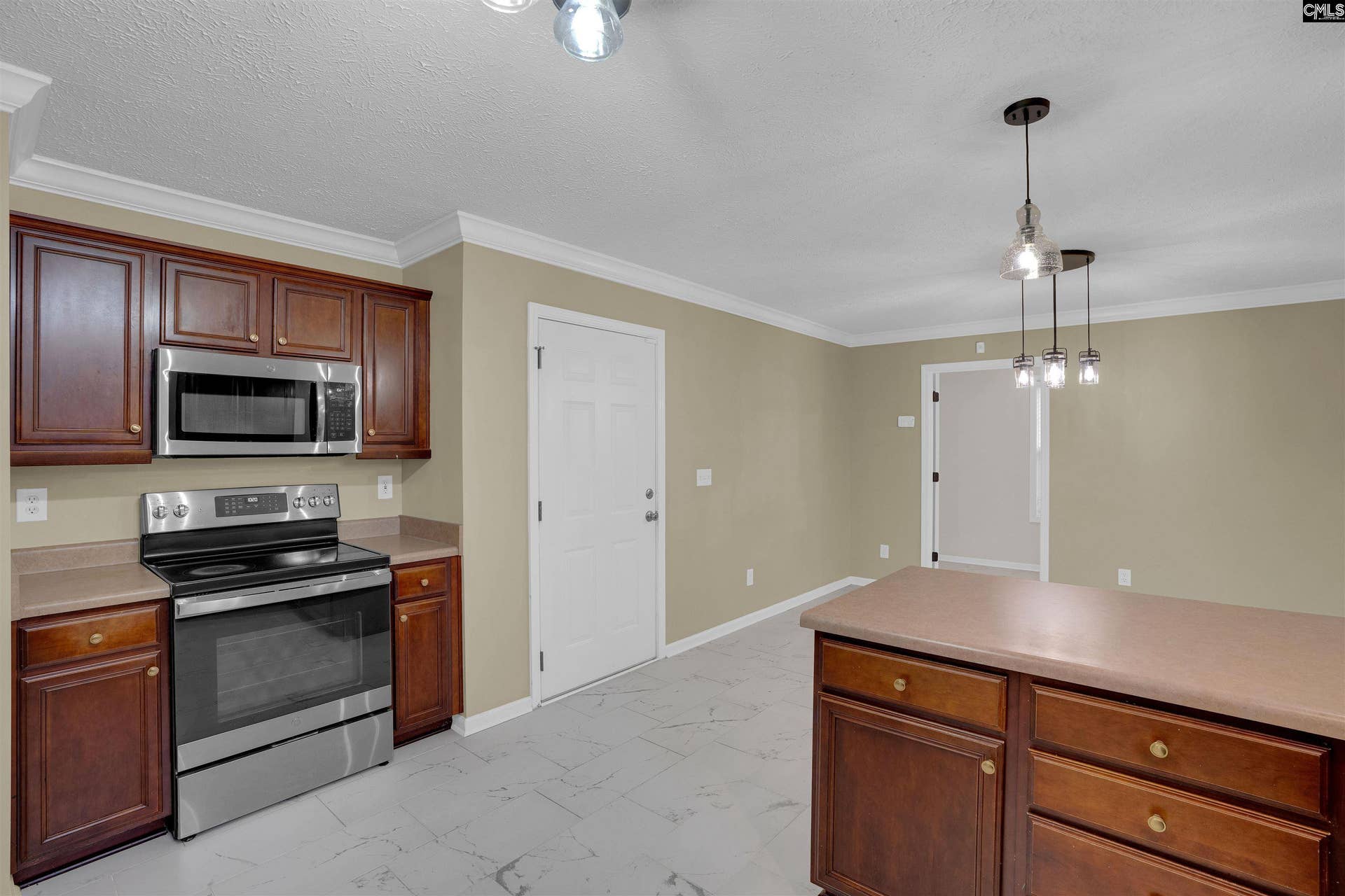 137 Cotoneaster Drive, Columbia, SC 29229