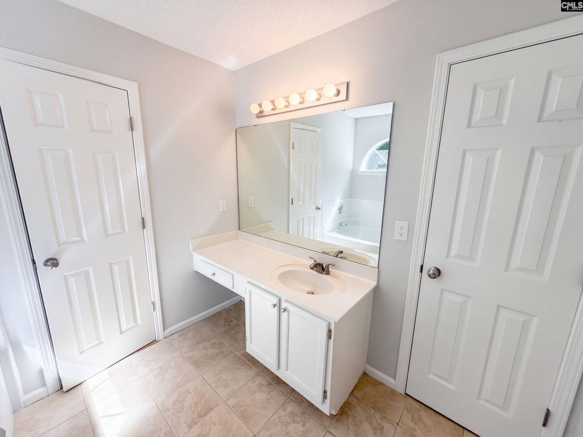 320 Hunters Ridge Drive, Lexington, SC 29072