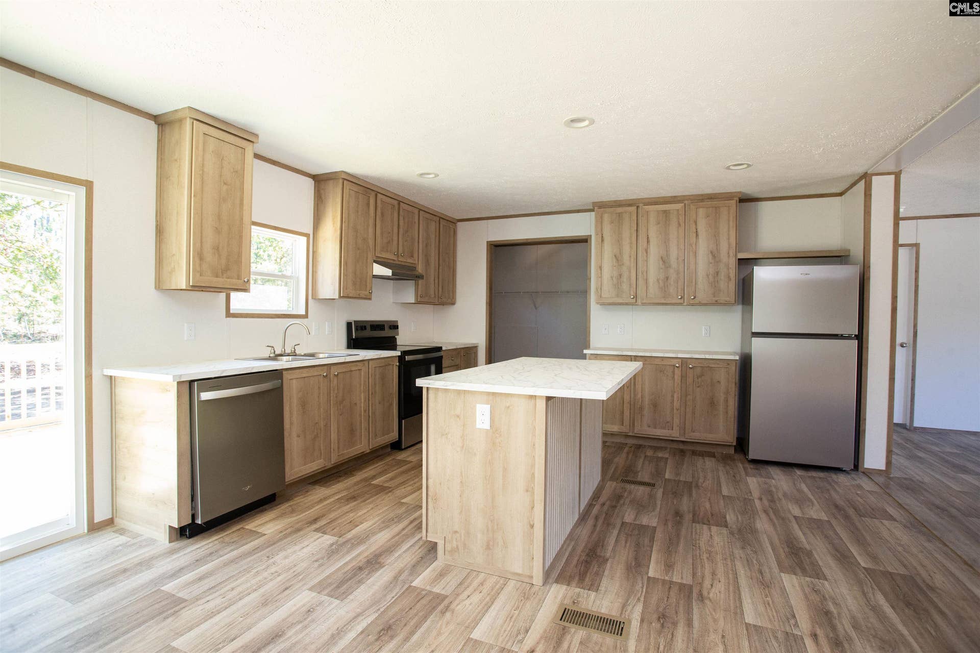 1404 Mount Zion Road, Cassatt, SC 29032-0000