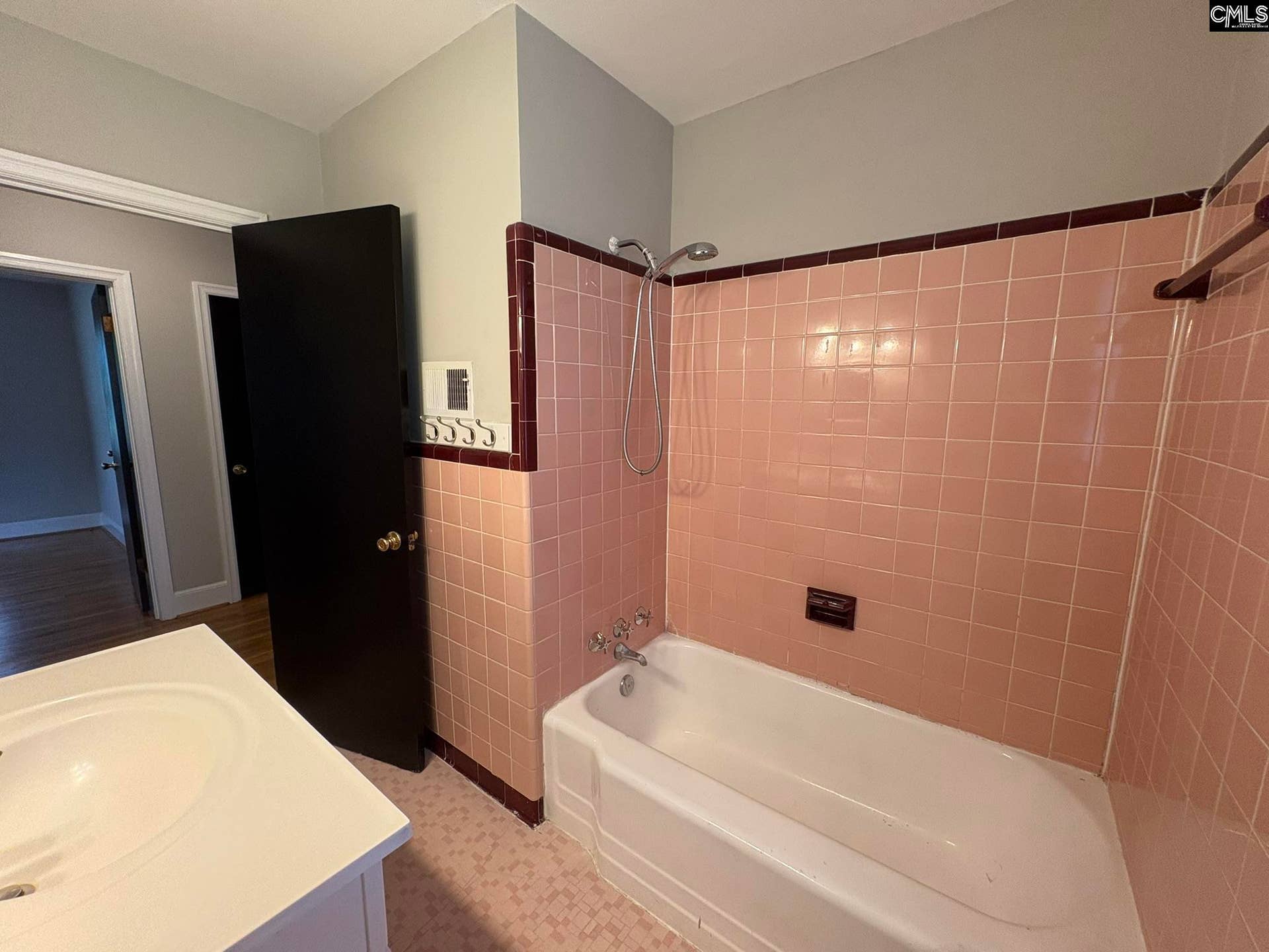 1047 S Holly Street, Columbia, SC 29205