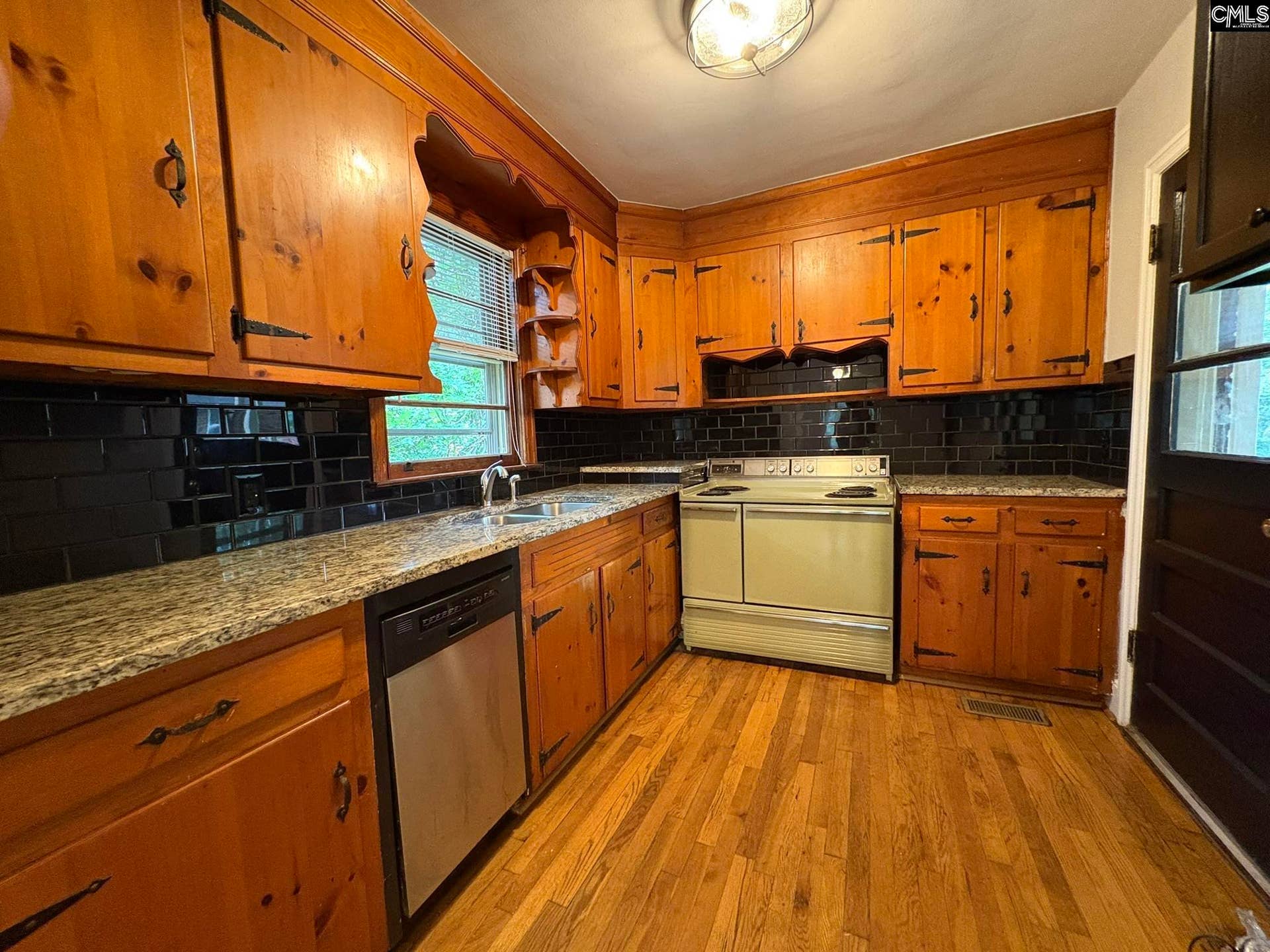 1047 S Holly Street, Columbia, SC 29205