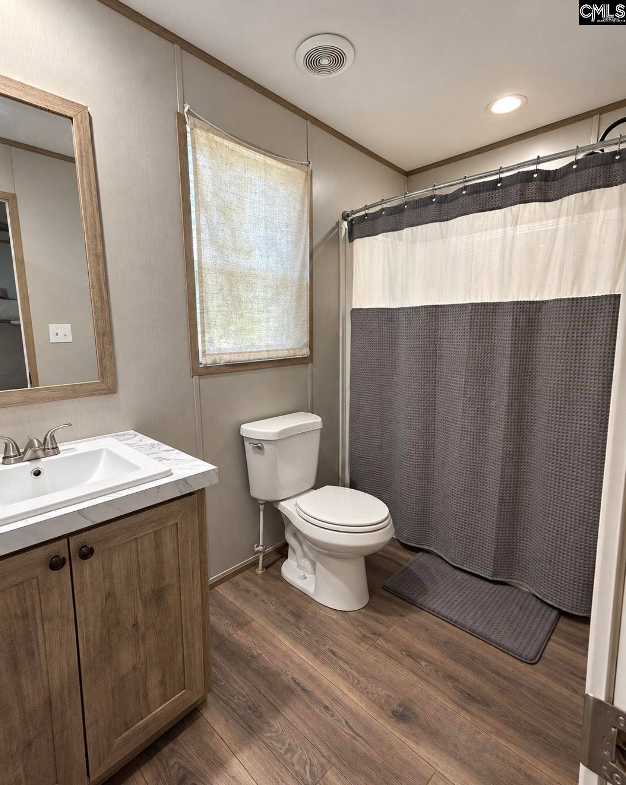 85 Robinson Lane, St. Matthews, SC 29135