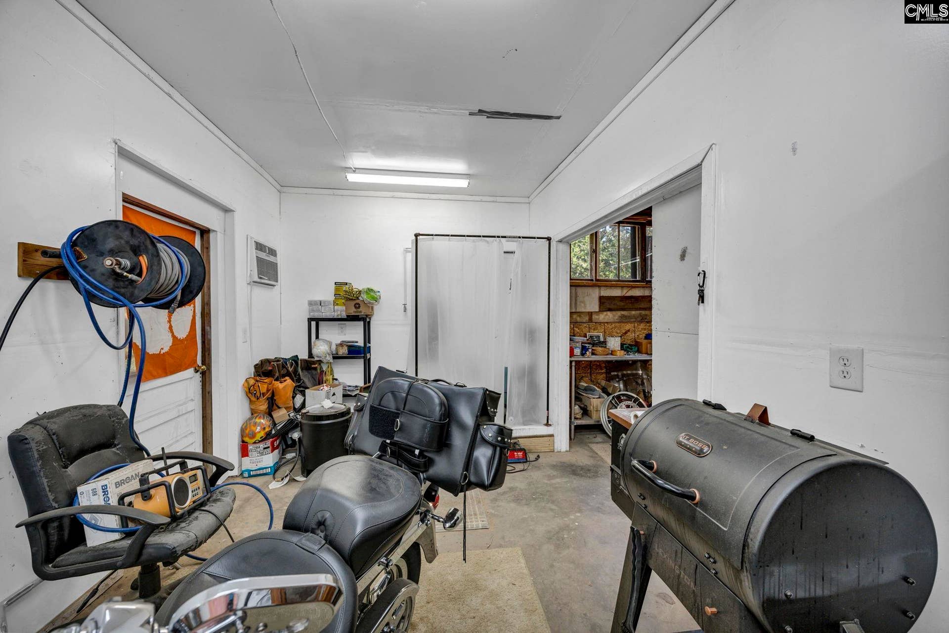 102 Dry Gulch Road, Saluda, SC 29138-0000