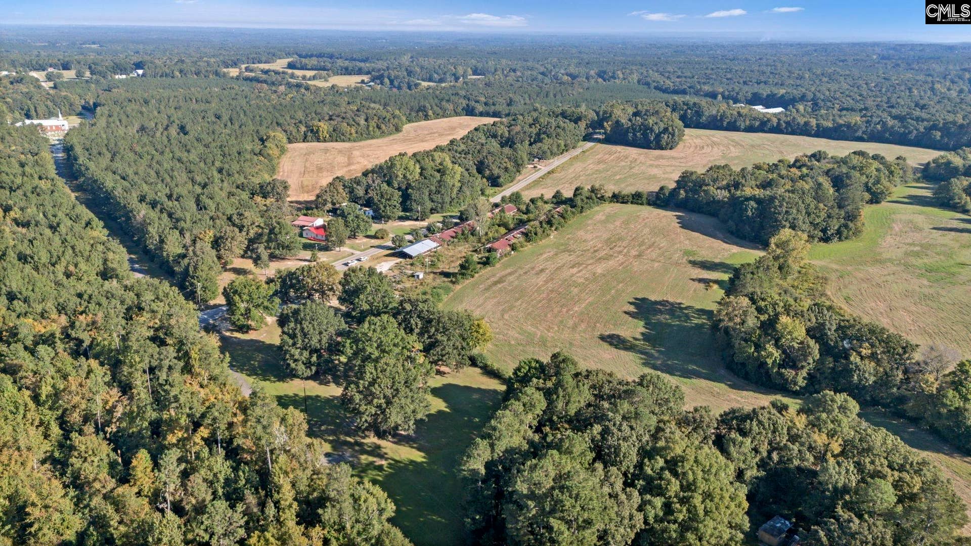 102 Dry Gulch Road, Saluda, SC 29138-0000
