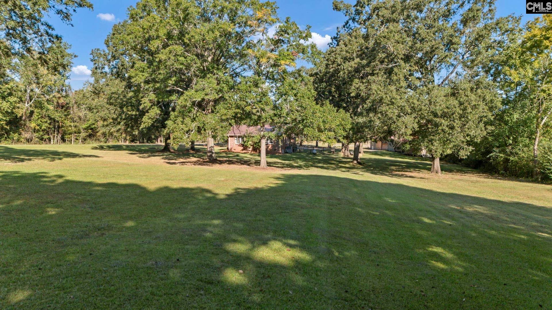102 Dry Gulch Road, Saluda, SC 29138-0000