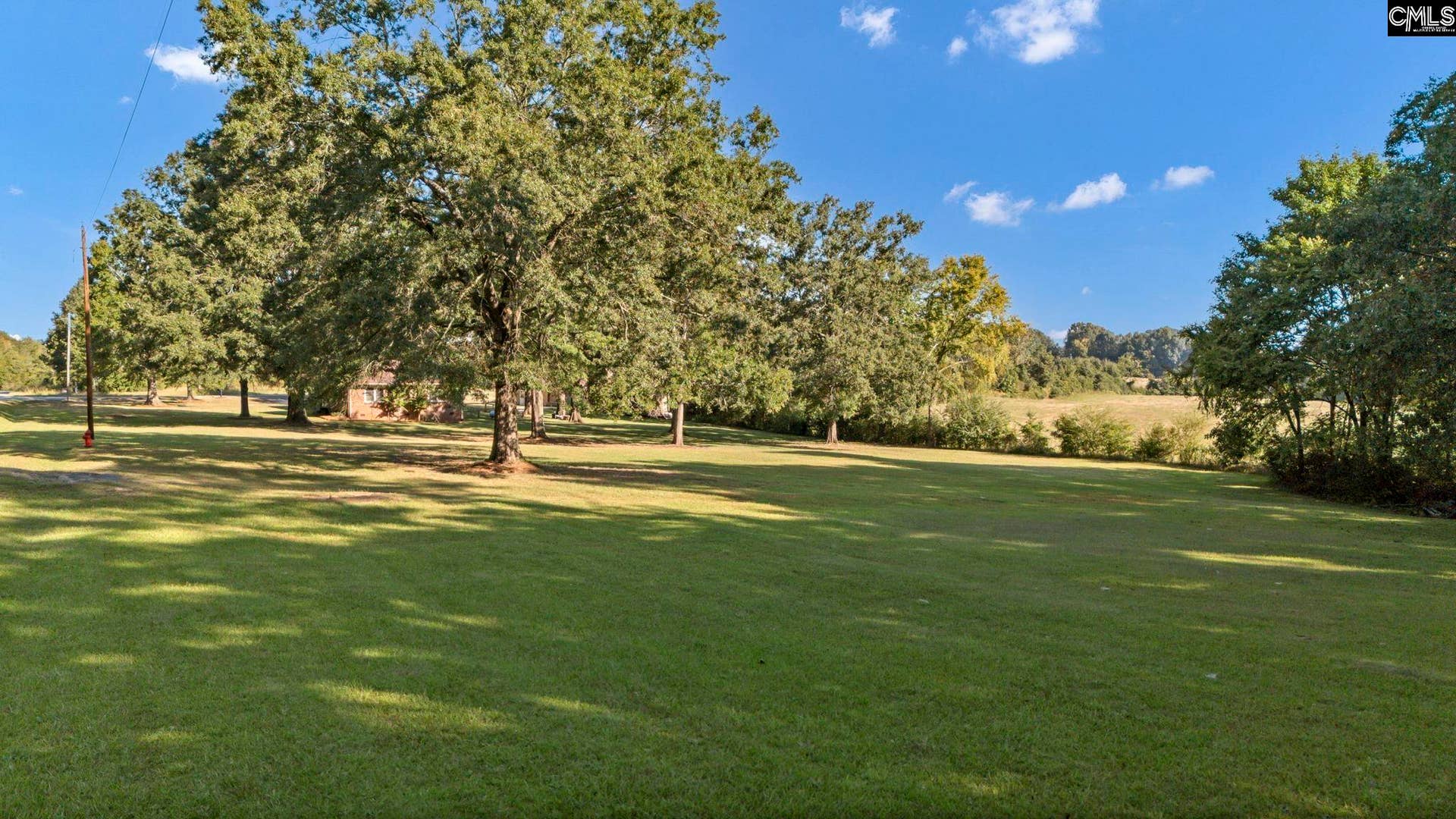 102 Dry Gulch Road, Saluda, SC 29138-0000