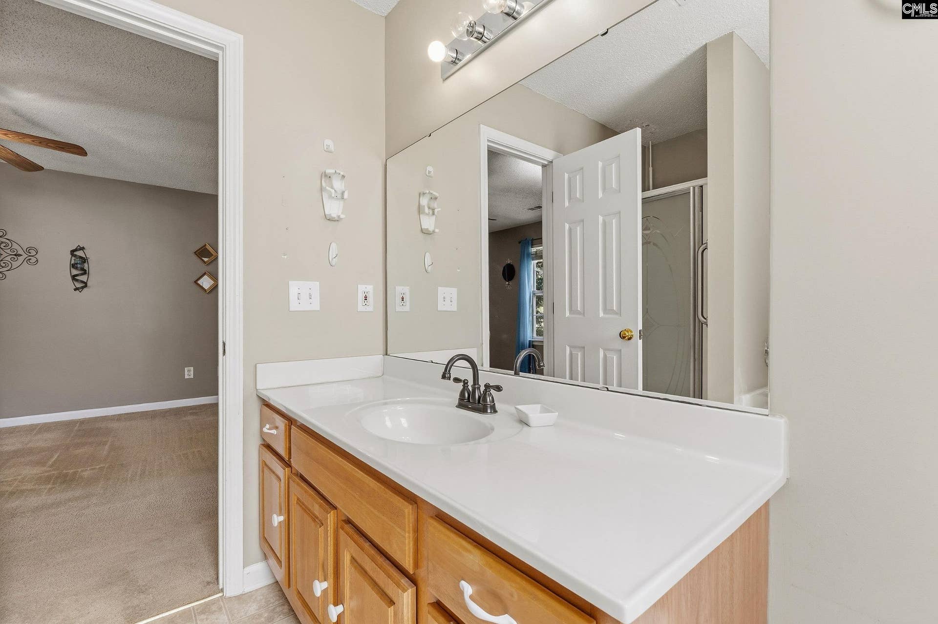 108 Montclaire Circle, West Columbia, SC 29170