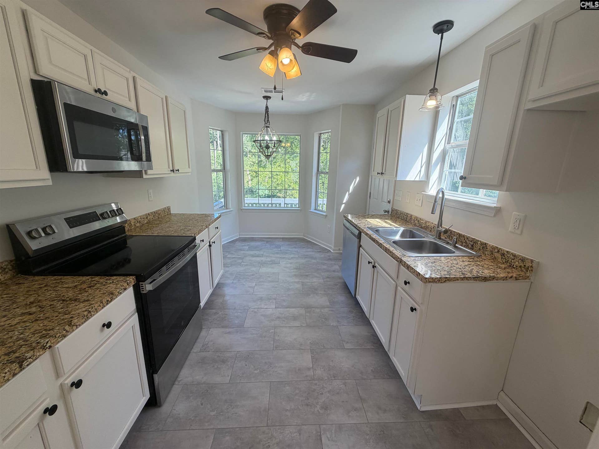218 Stonewood Drive, West Columbia, SC 29170