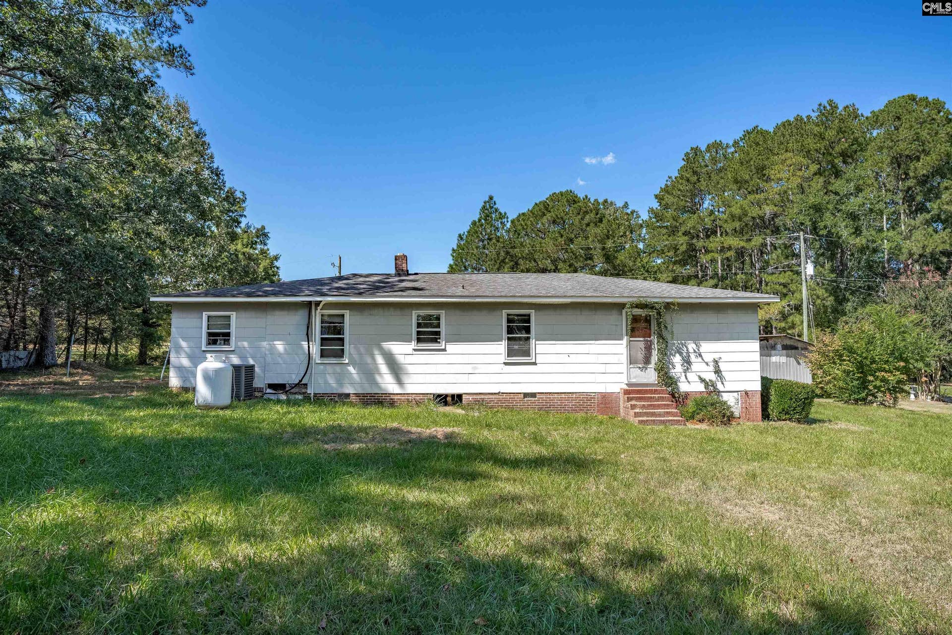 126 Maple Leaf Lane, Batesburg, SC 29006-9058