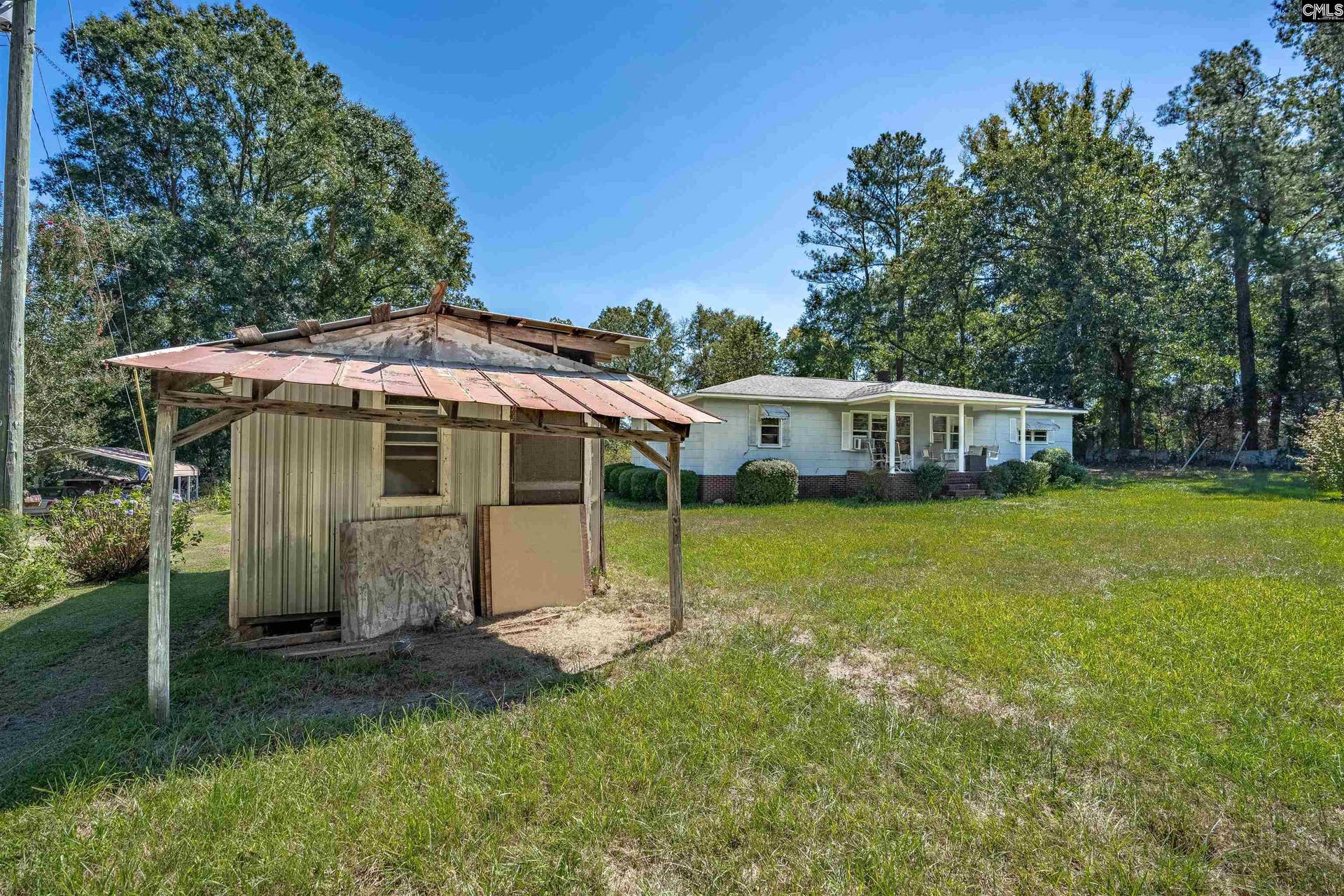 126 Maple Leaf Lane, Batesburg, SC 29006-9058