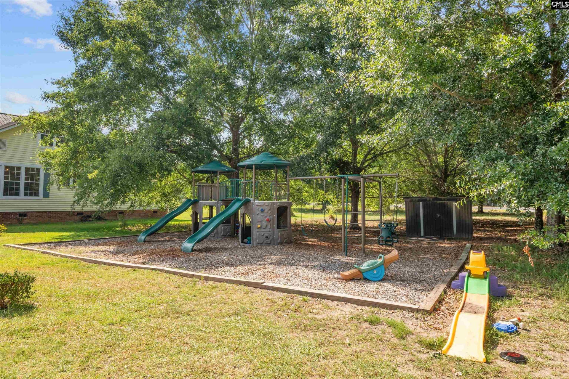 1366 Old Golf Course Road, Batesburg, SC 29006