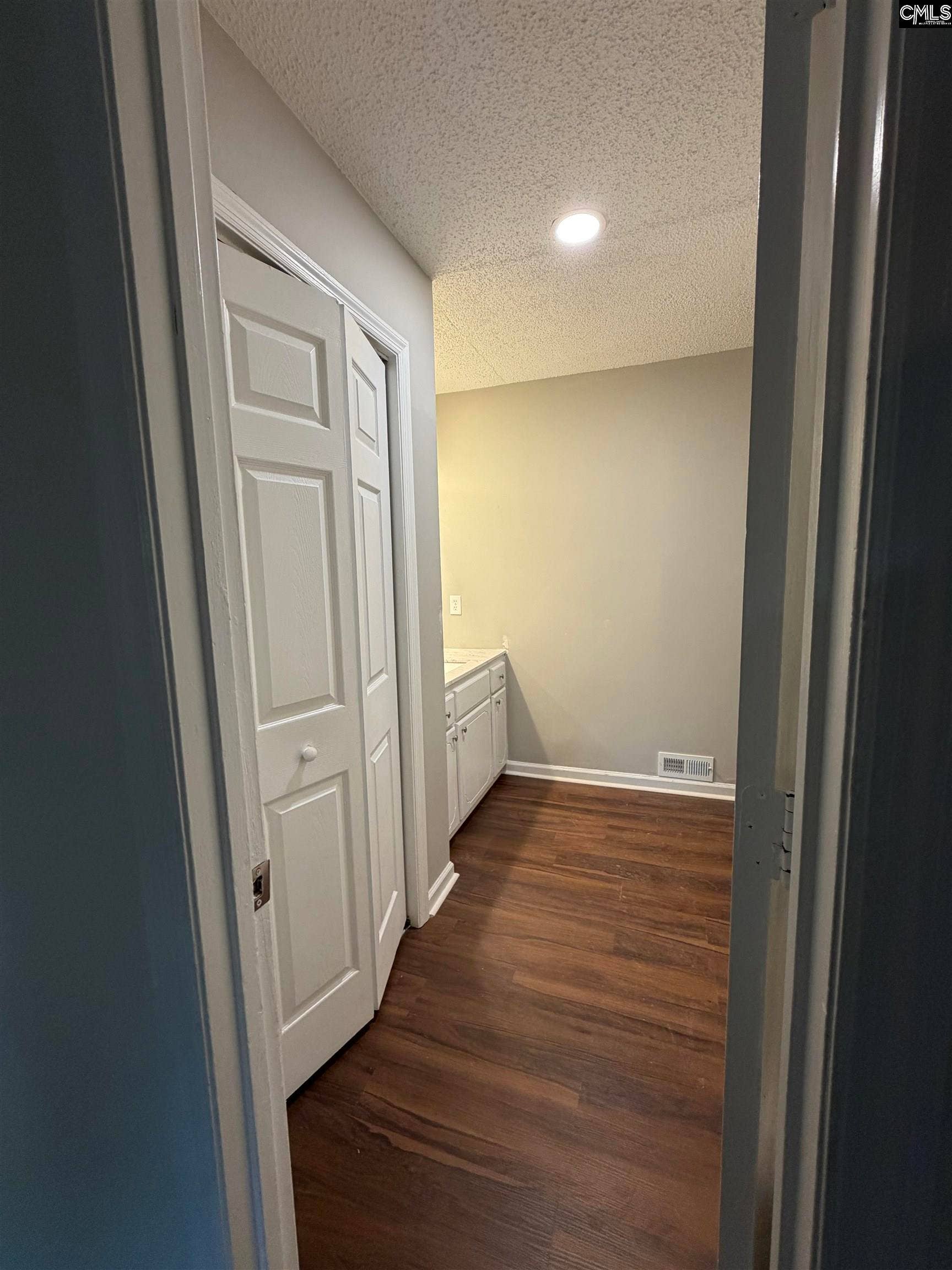 6 Cresecent Lane, Columbia, SC 29212