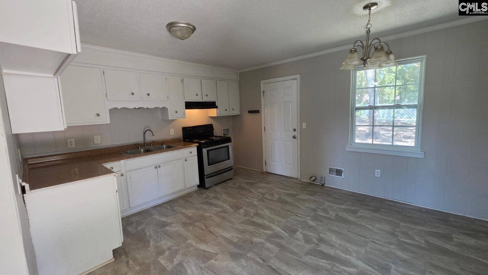 232 Oakglenn Drive, Gaston, SC 29053