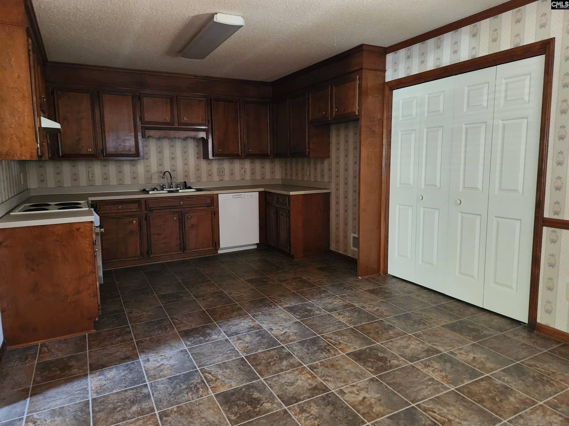 125 Tarparlin Drive, Lexington, SC 29073