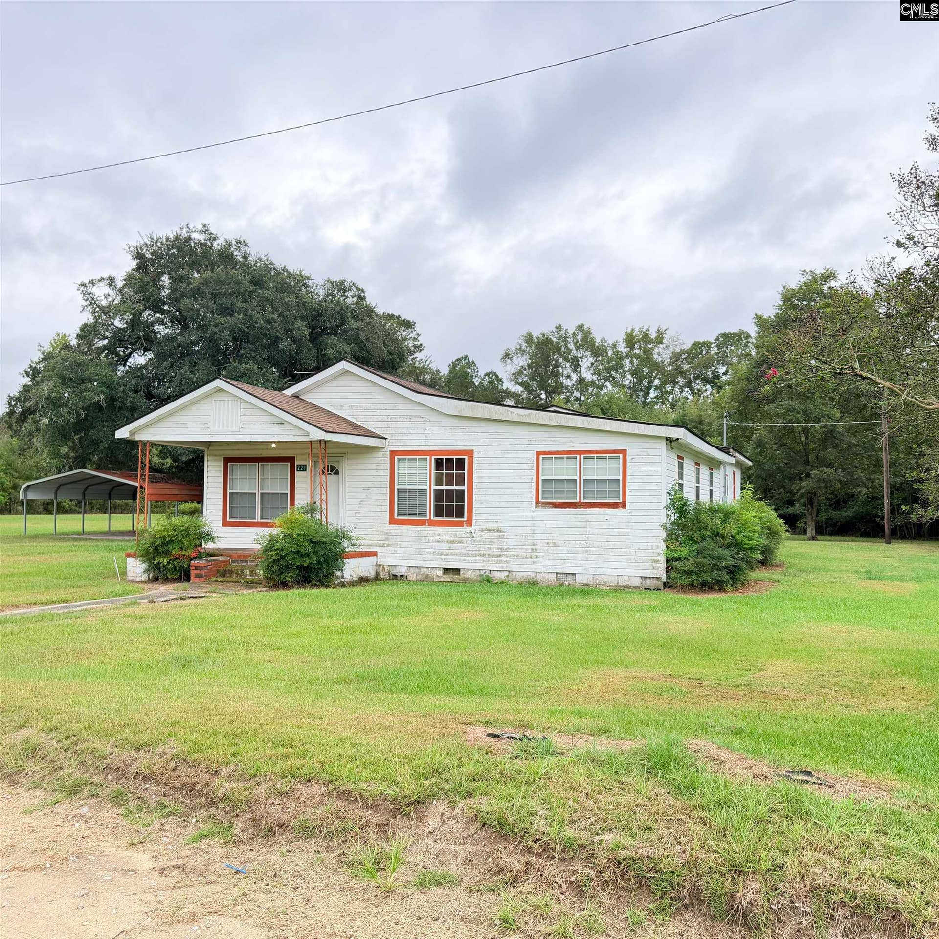 221 Friendship Road, Santee, SC 29142