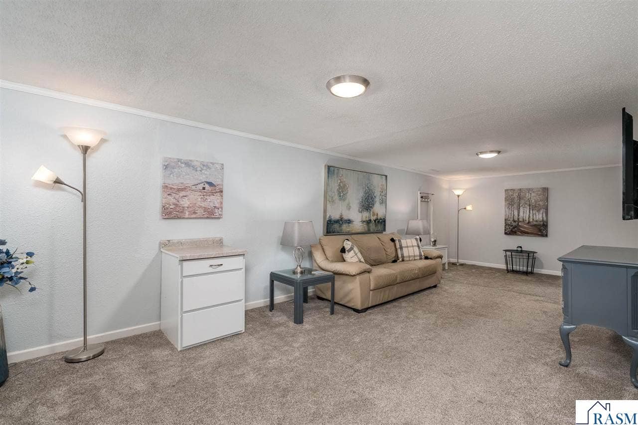 904 Mayvis Boulevard, Mankato, MN 56001